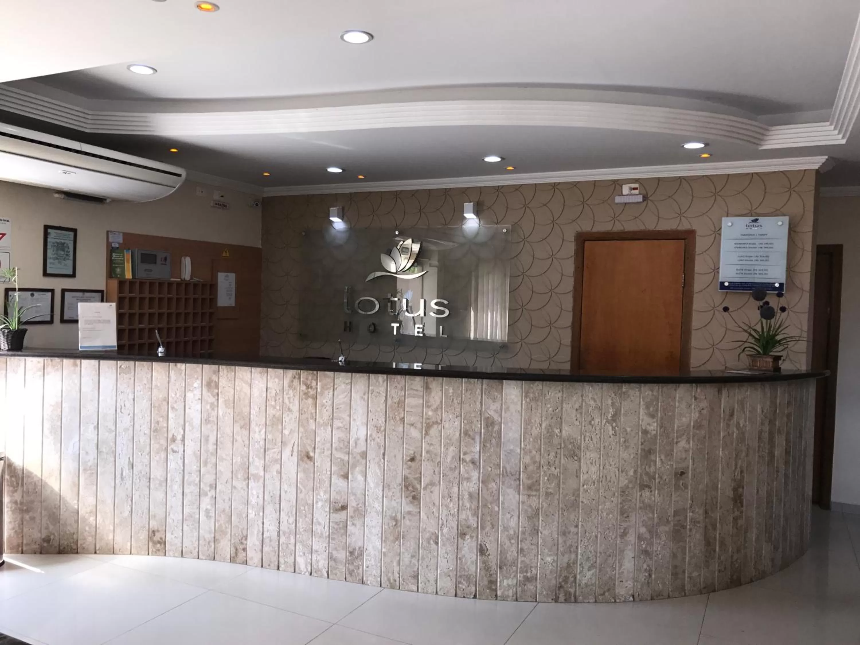 Lobby or reception in Lotus Hotel - à 6 km do Santuário de Aparecida-SP