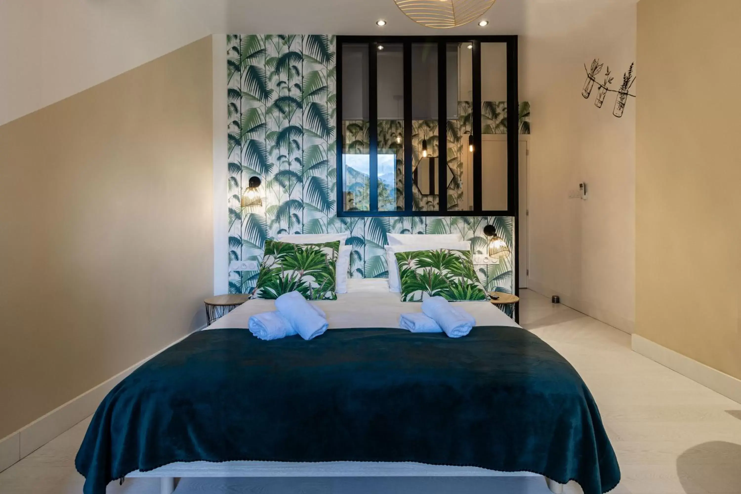 Double Room with Mountain View in Chambre D'hôtes Chez Dom Double Room with Mountain View in Chambre D'hôtes Chez Dom