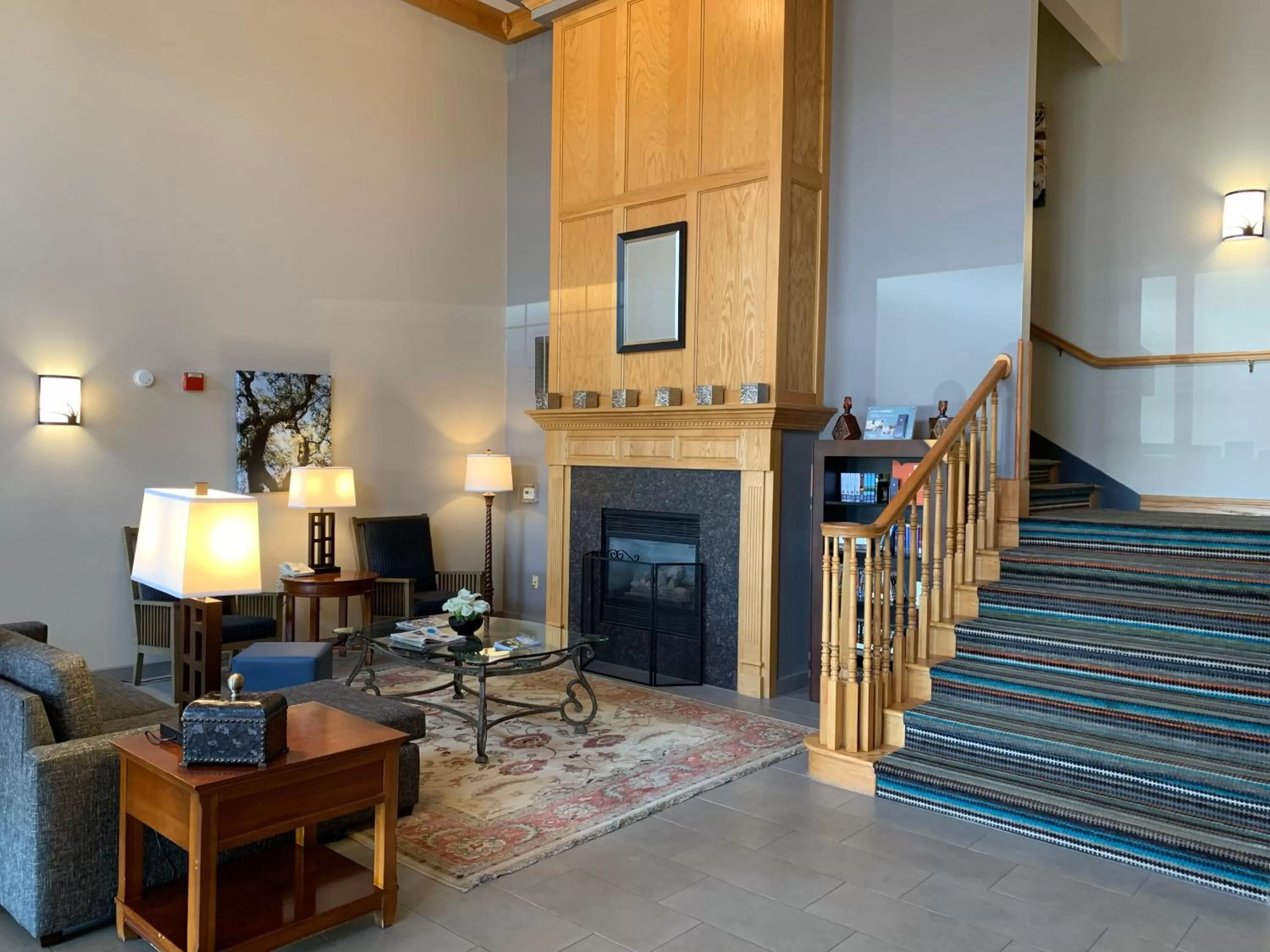 Living room in Country Inn & Suites by Radisson Kenosha - Pleasant Prairie