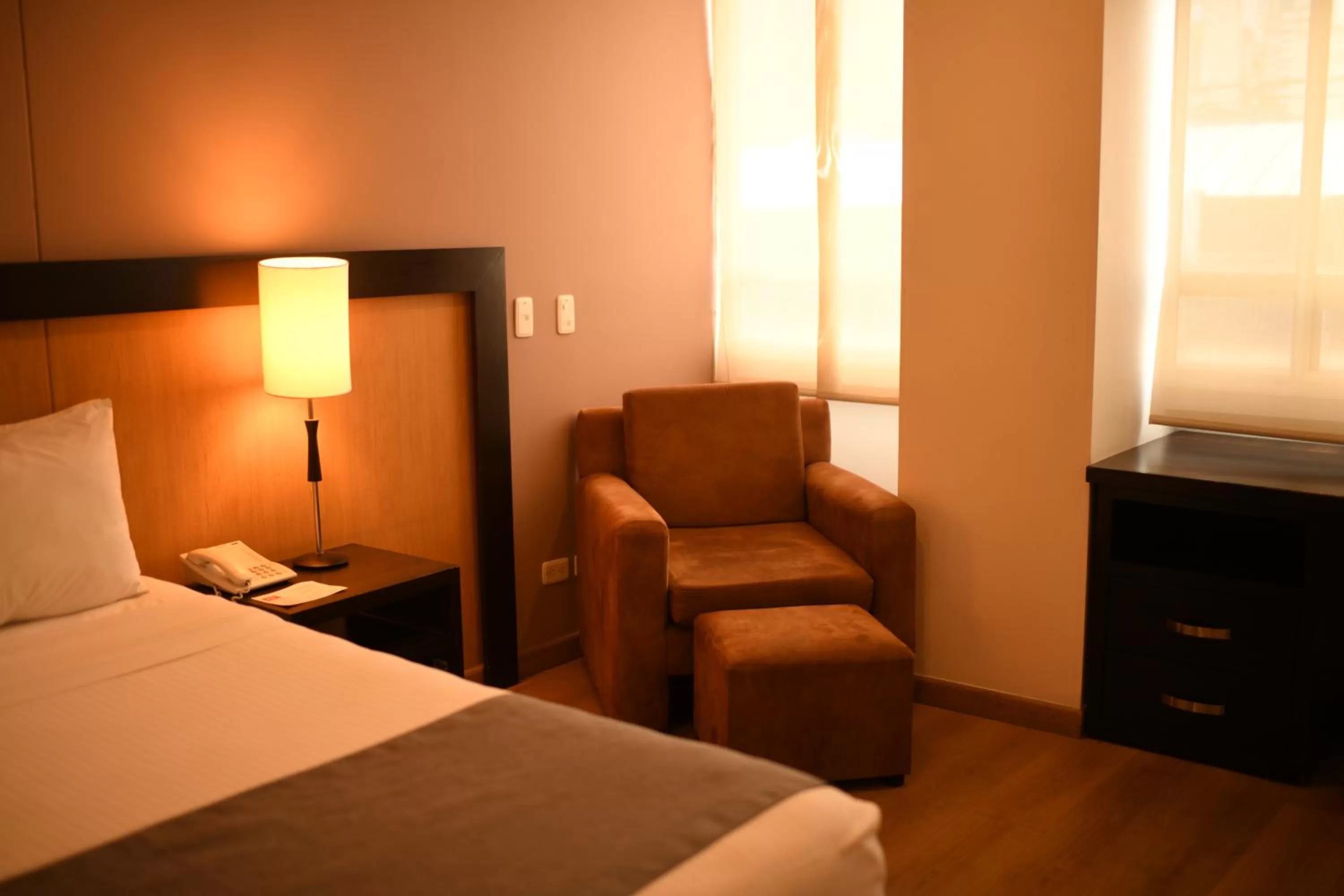 Bed in Best Western Plus Hotel Sandiego