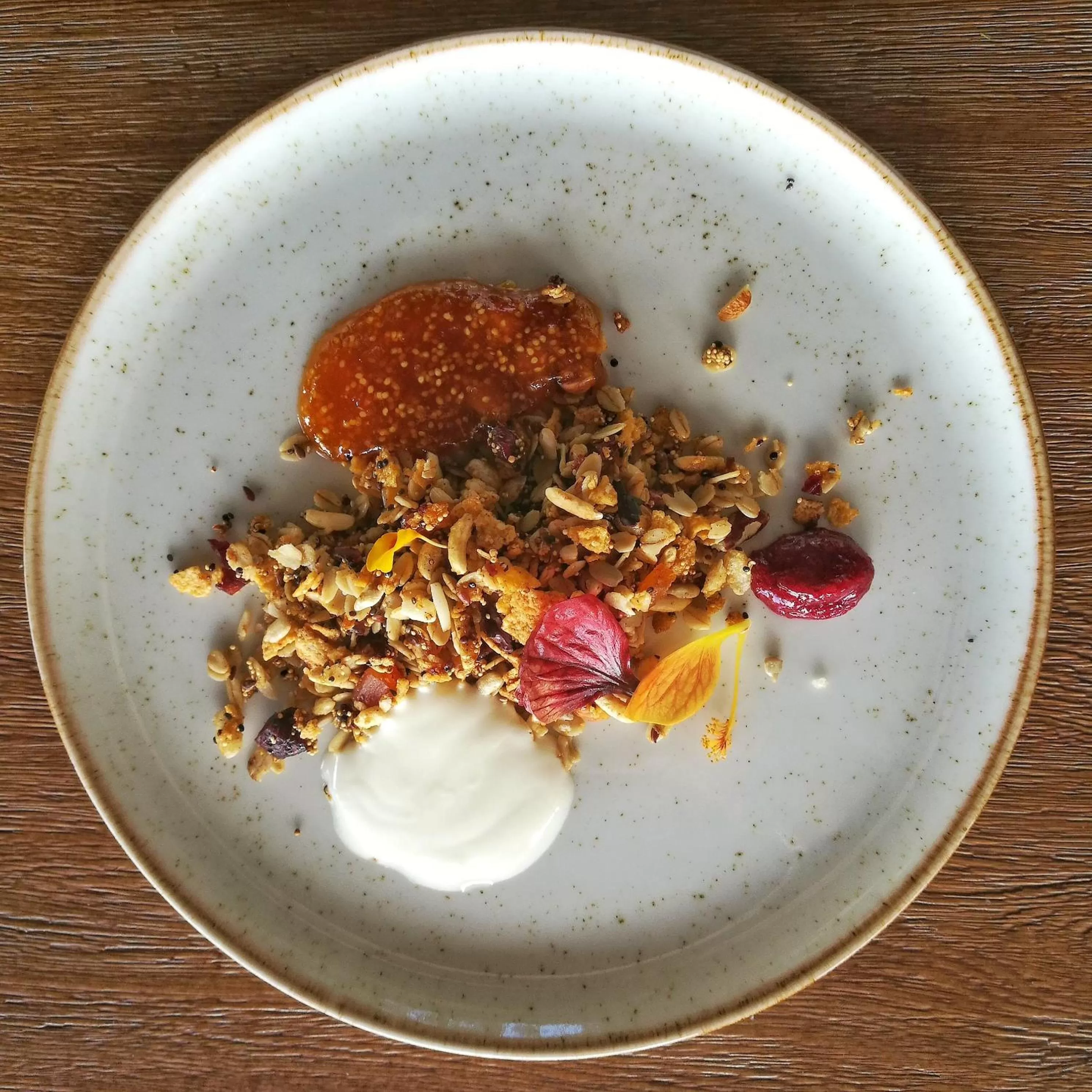 Buffet breakfast in Cannua Lodge