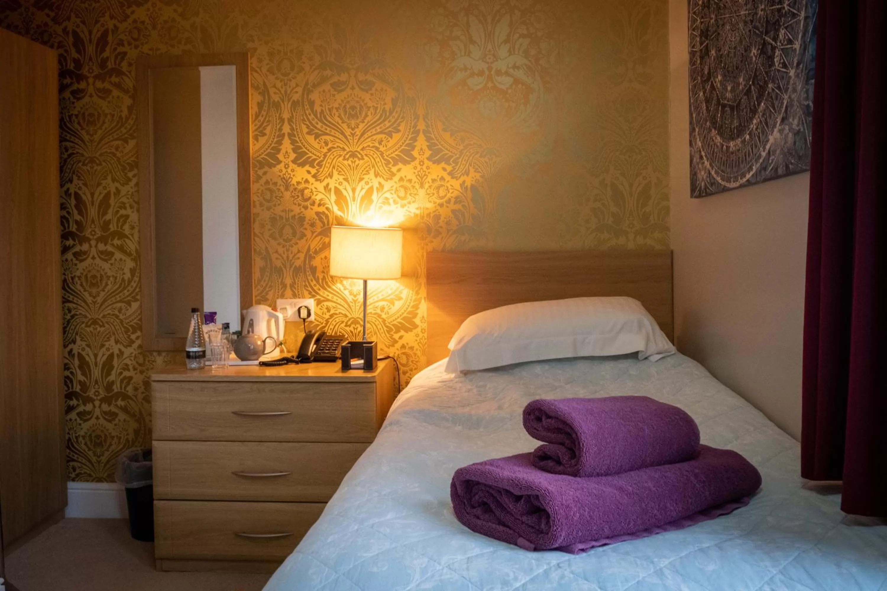 Bedroom, Bed in Brockley Hall Hotel