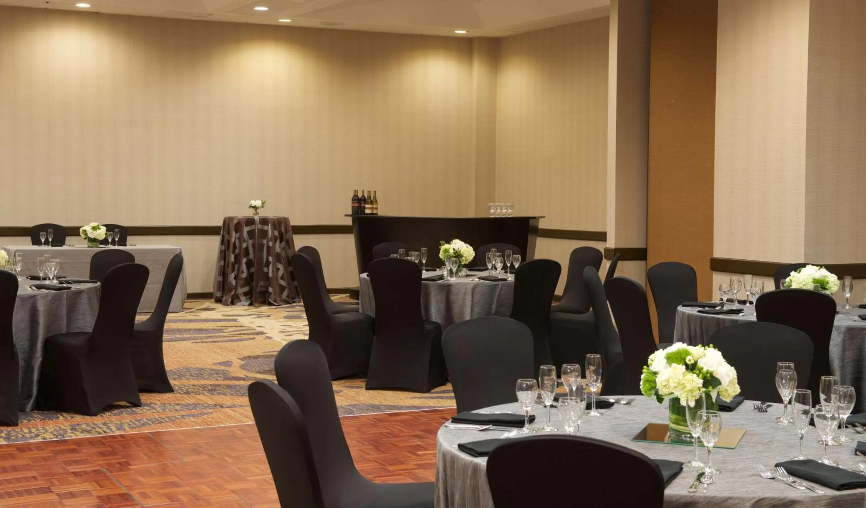 Meeting/conference room in Embassy Suites by Hilton Seattle Bellevue