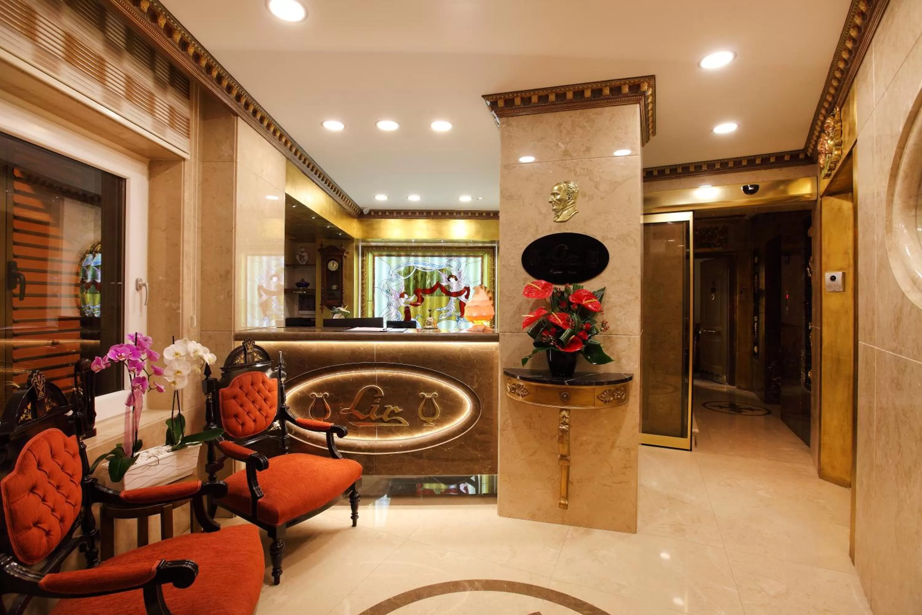 Lobby or reception in Lir Residence Suites LONG STAY