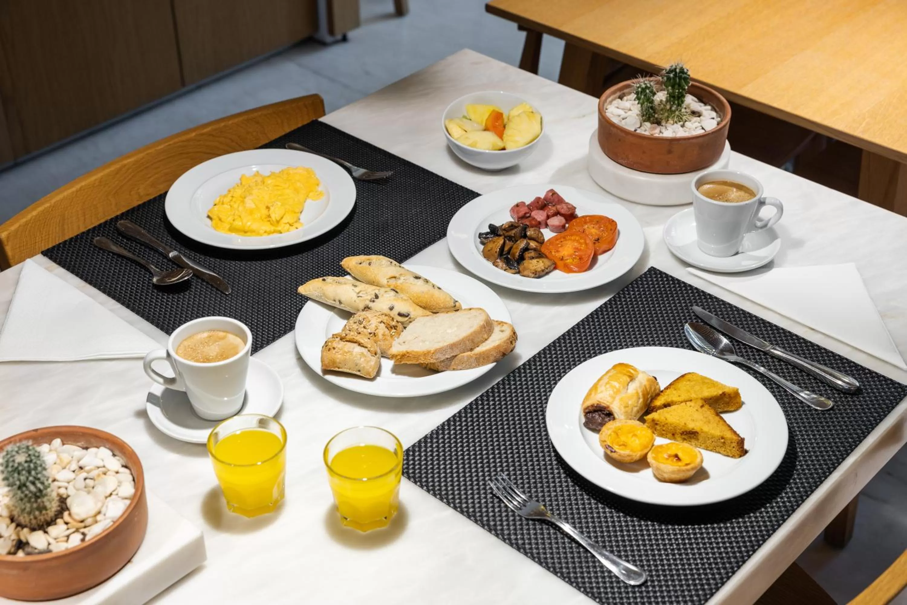 Breakfast in Evora Olive Hotel