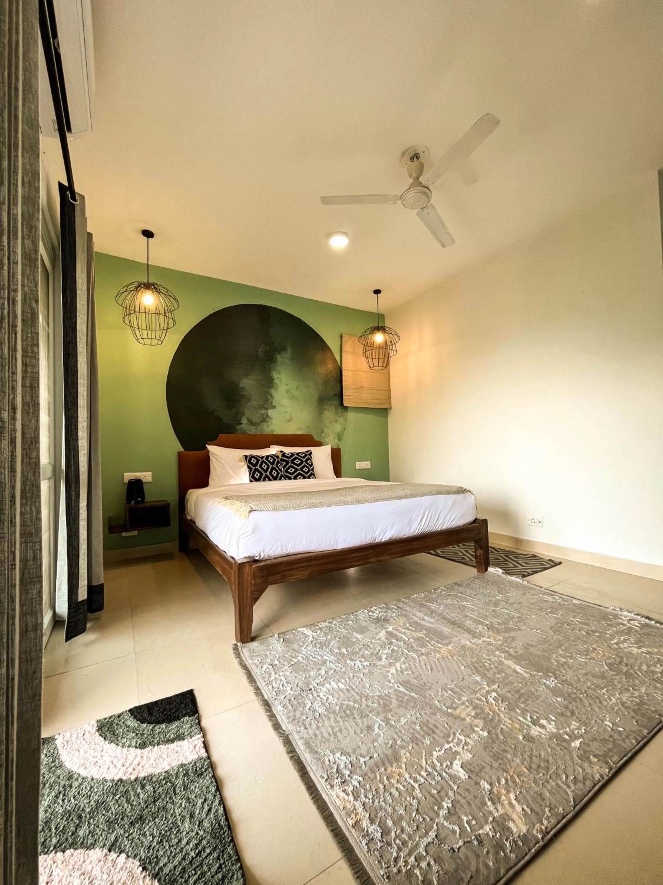 Bed in Seclude Kasauli, Himachal Pradesh