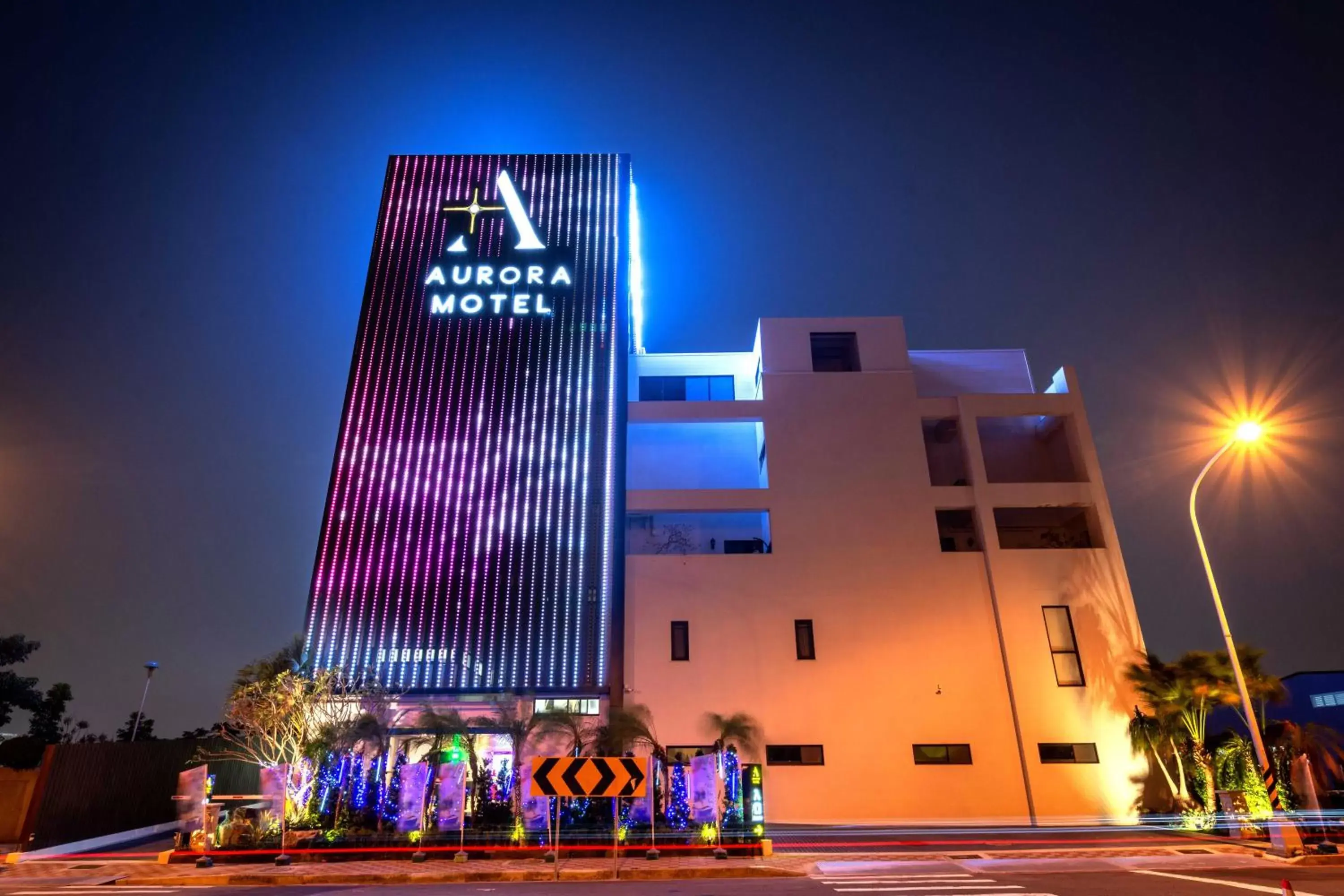 AURORA MOTEL AURORA MOTEL