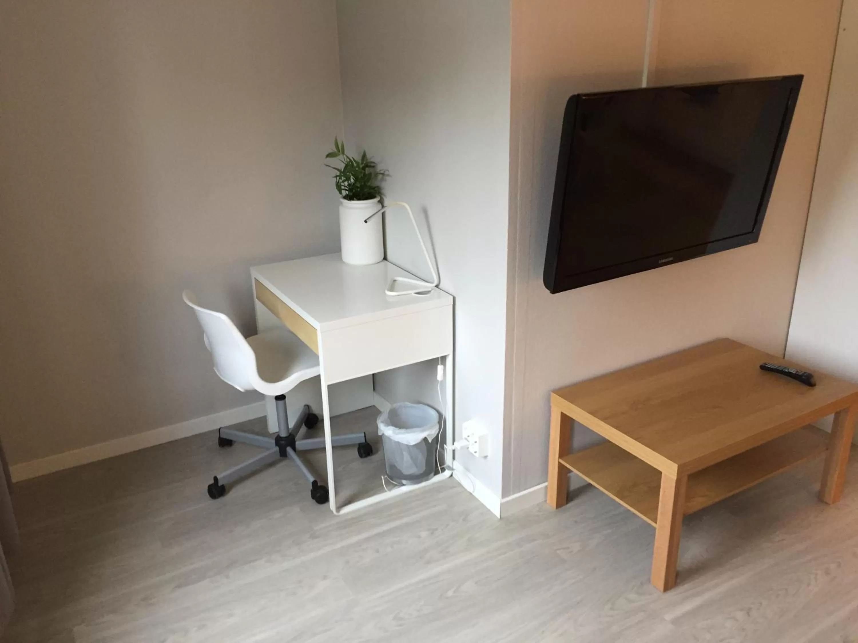 Other, TV/Entertainment Center in Vallabiten Rum och Lägenheter