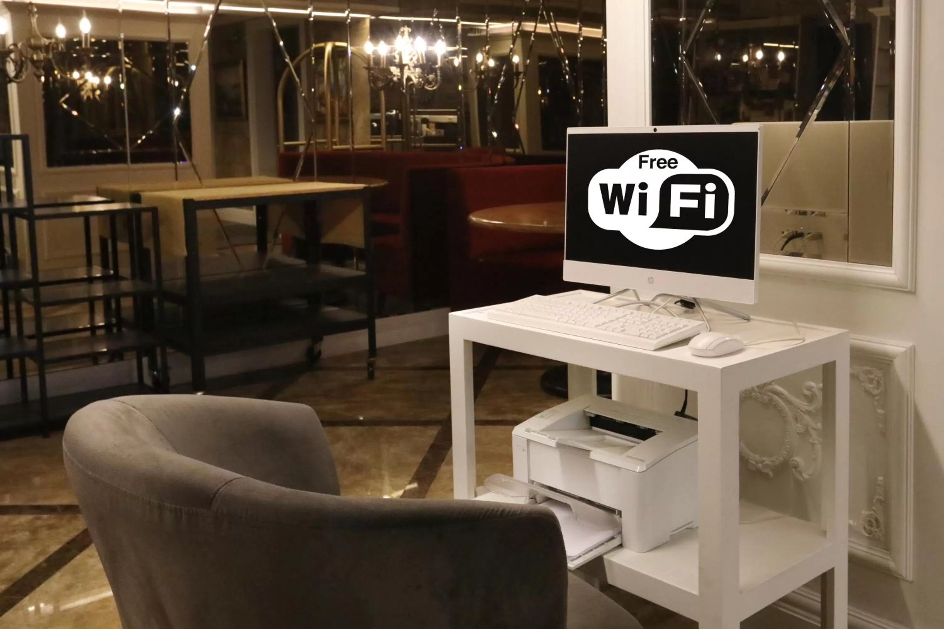 Lounge or bar in Skalion Hotel