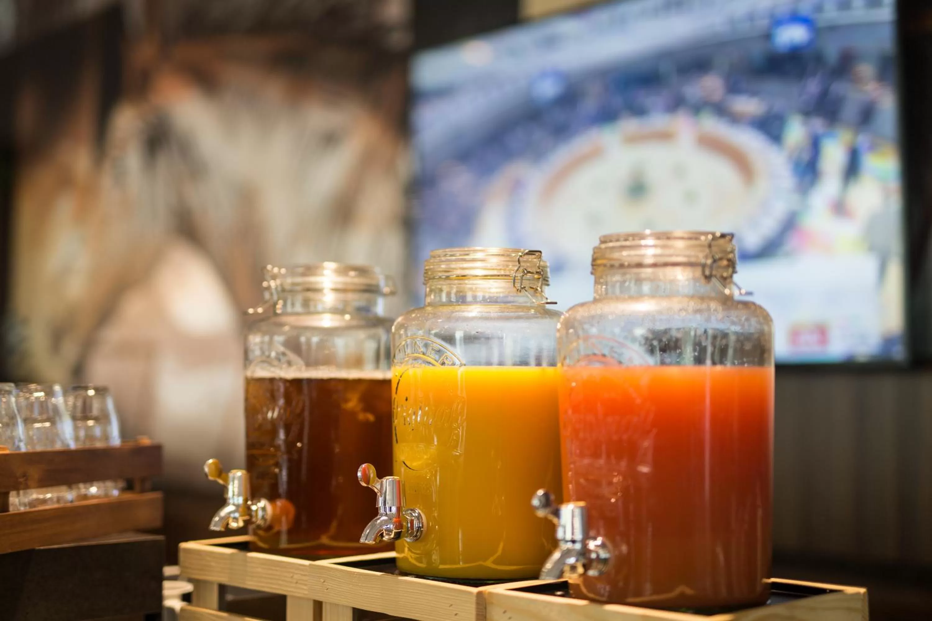 Food and drinks in Holiday Inn - the niu, Fury Aschheim Messe by IHG