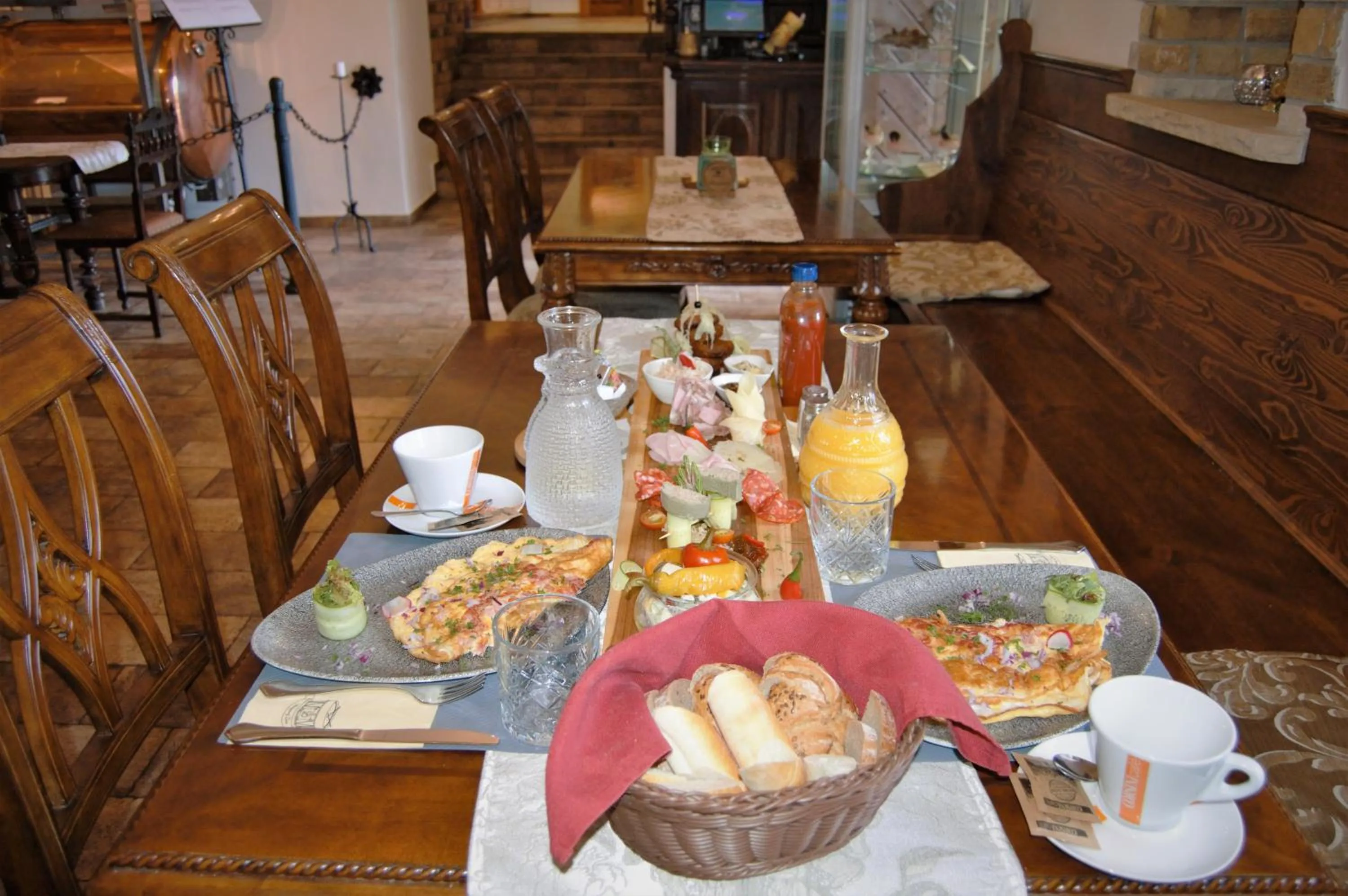 Restaurant/places to eat in Hotel Svatojánský Dvůr