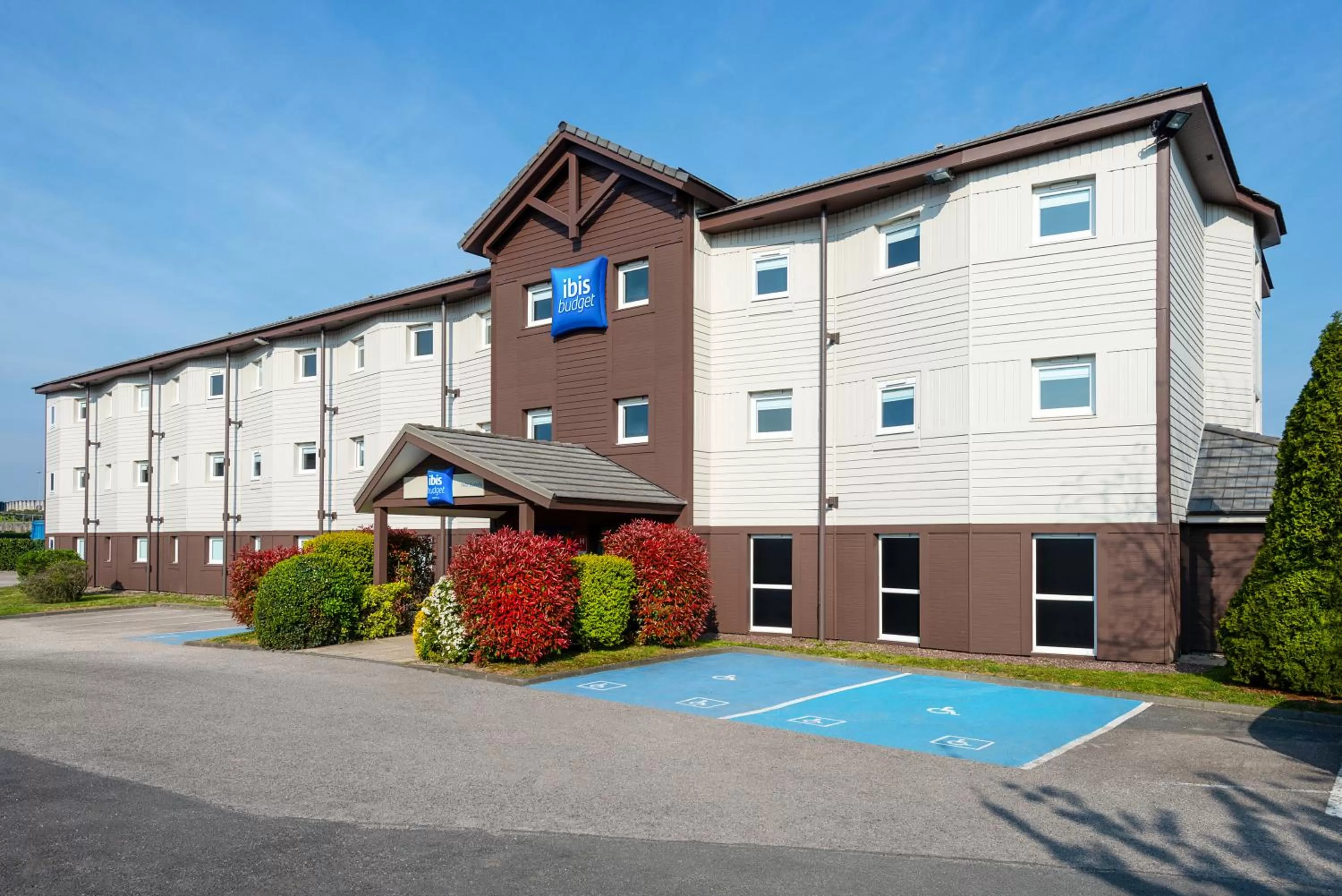 Facade/entrance in Ibis budget Rouen Petit Quevilly