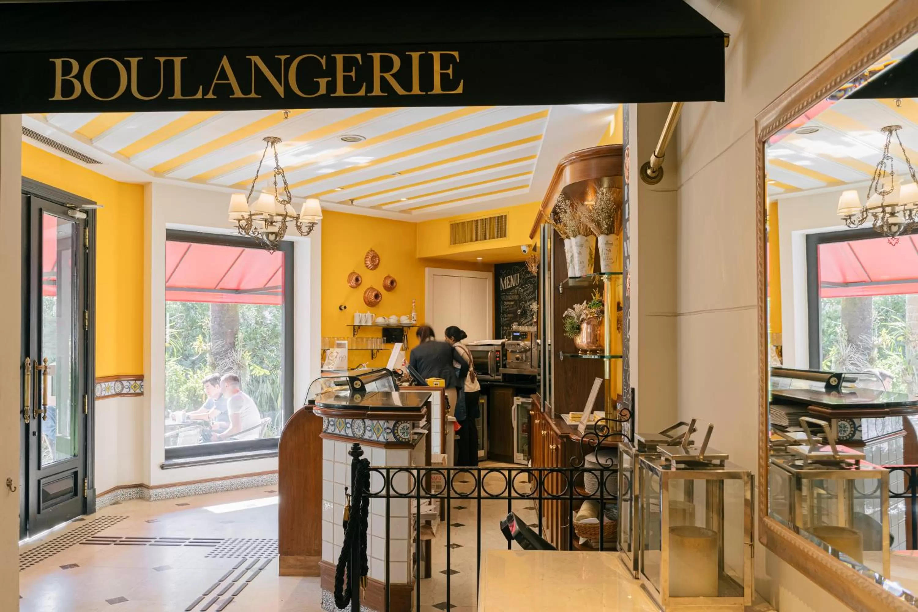 Restaurant/places to eat in Grand Mercure Sao Paulo Ibirapuera