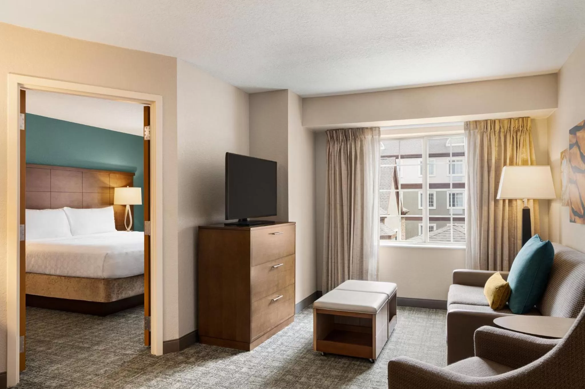 Photo of the whole room, Bed in Staybridge Suites Fort Wayne by IHG