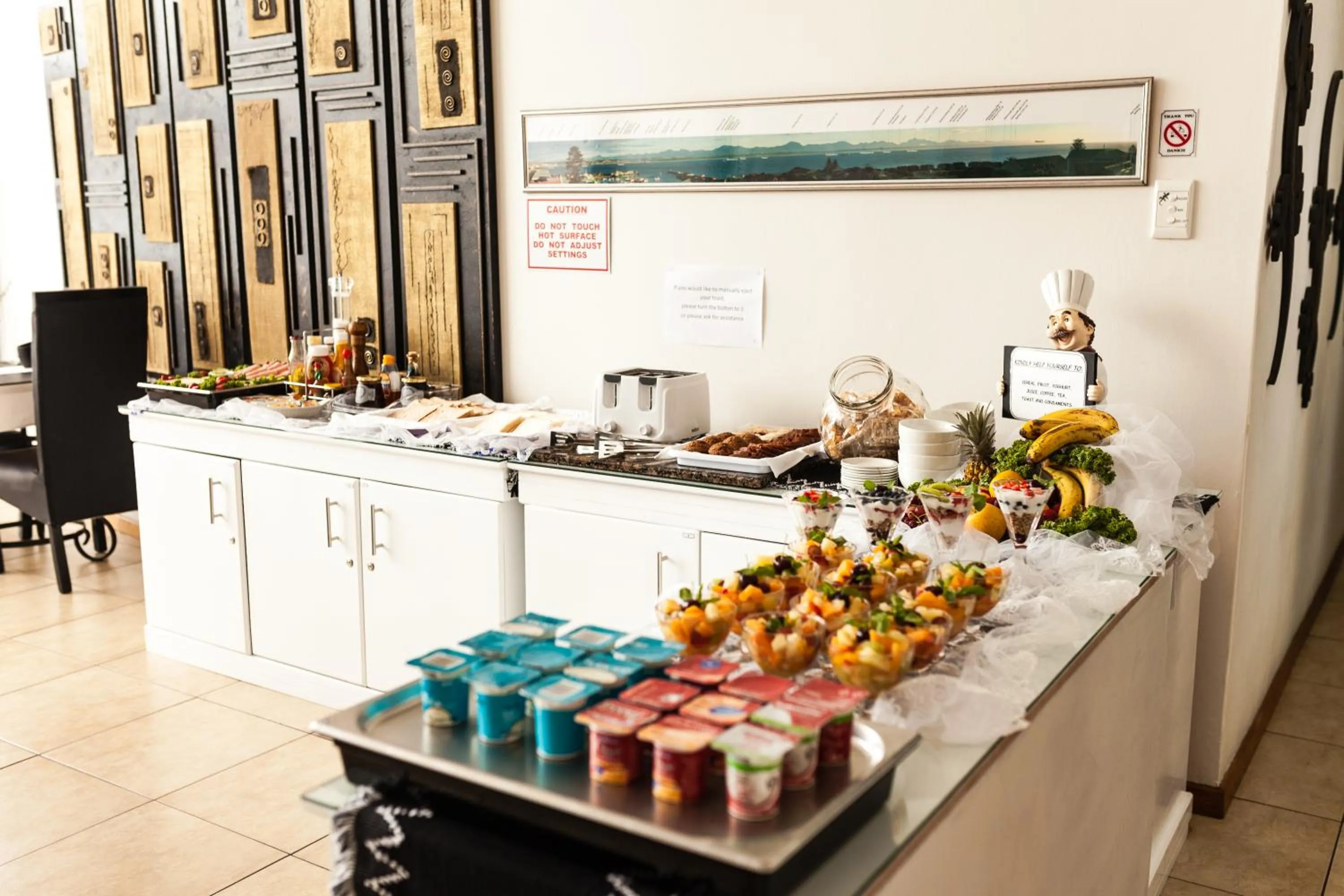 Breakfast in Bar-t-nique Guest House