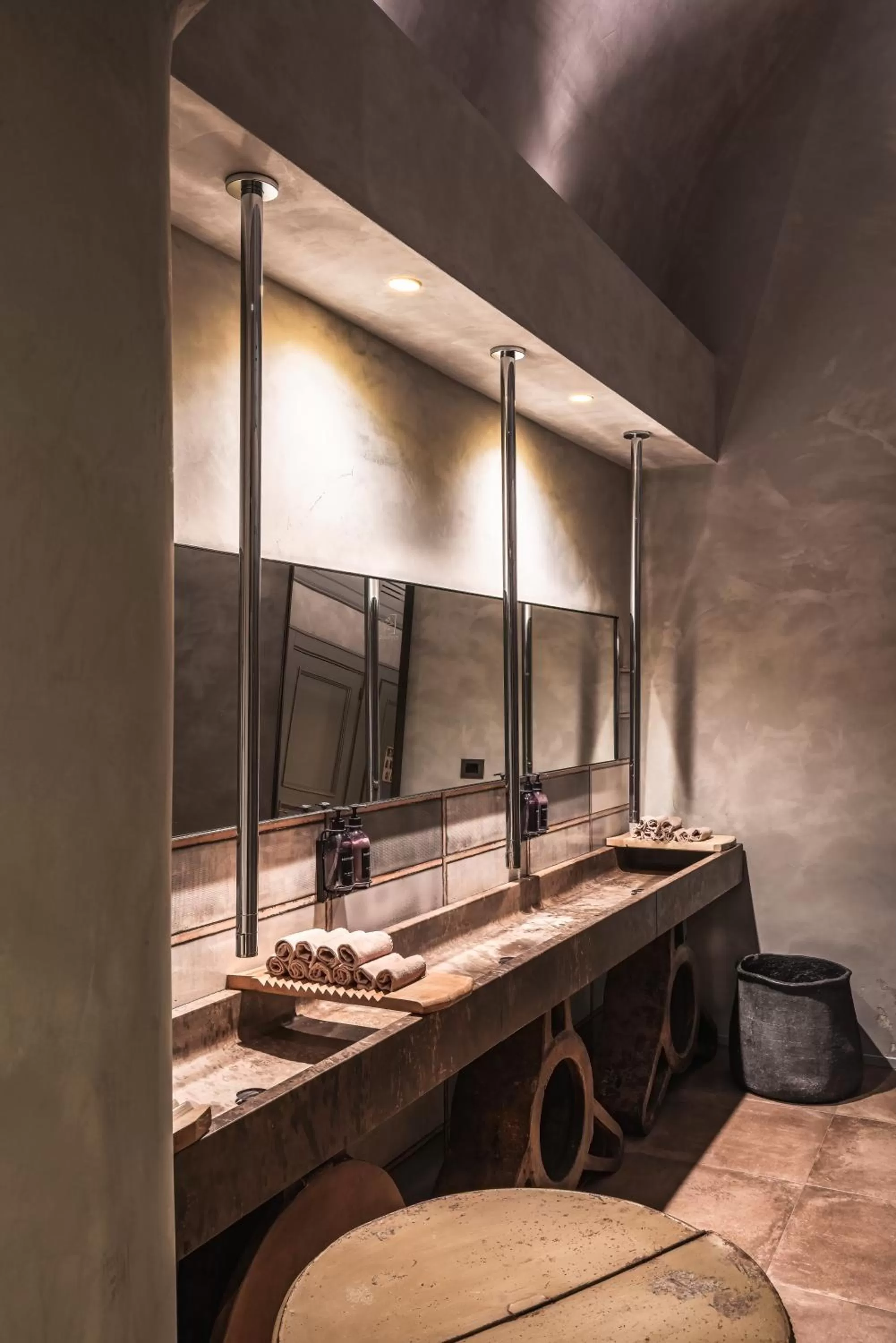 Toilet in Paragon 700 Boutique Hotel & SPA