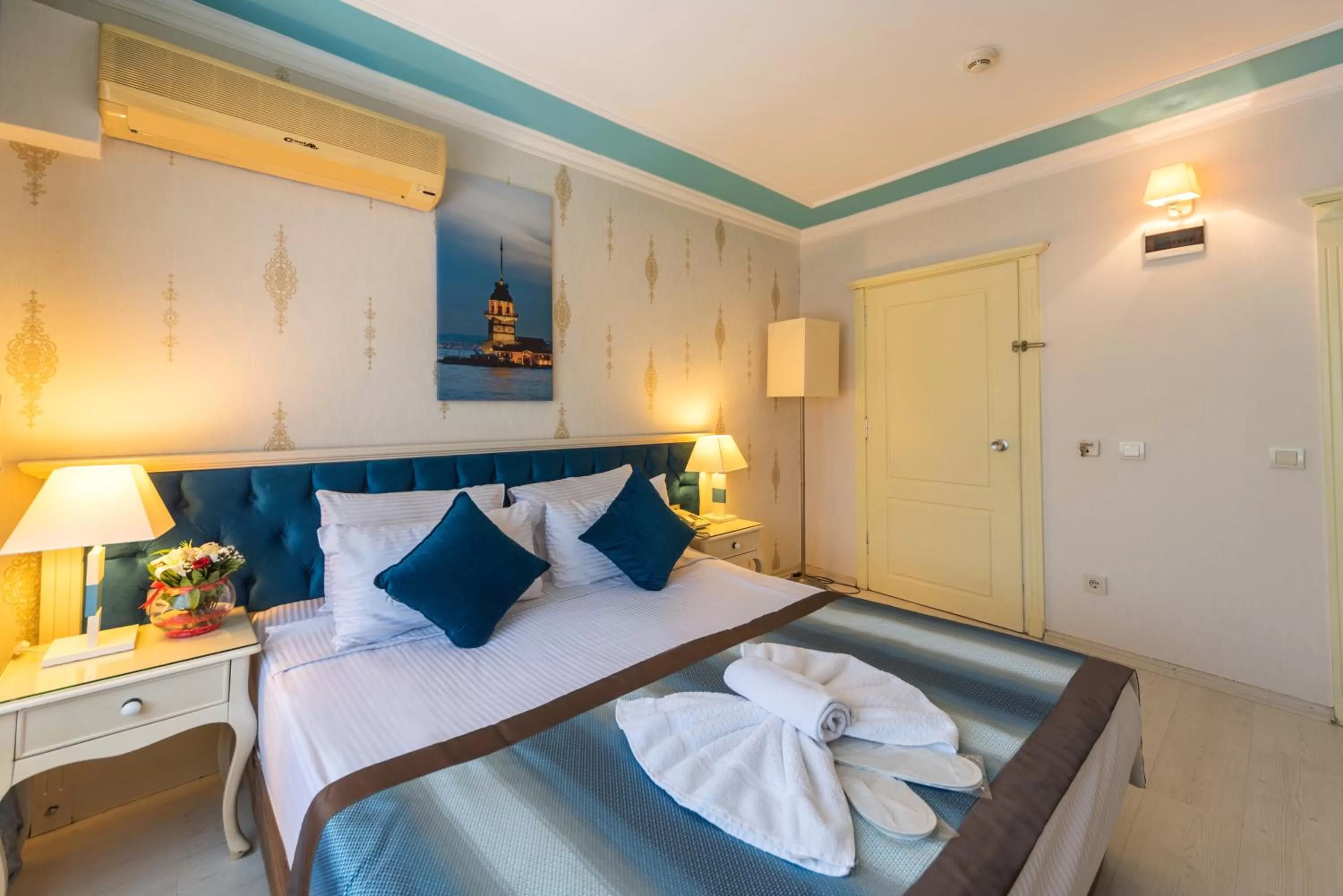 Photo of the whole room, Bed in Viva Deluxe Hotel