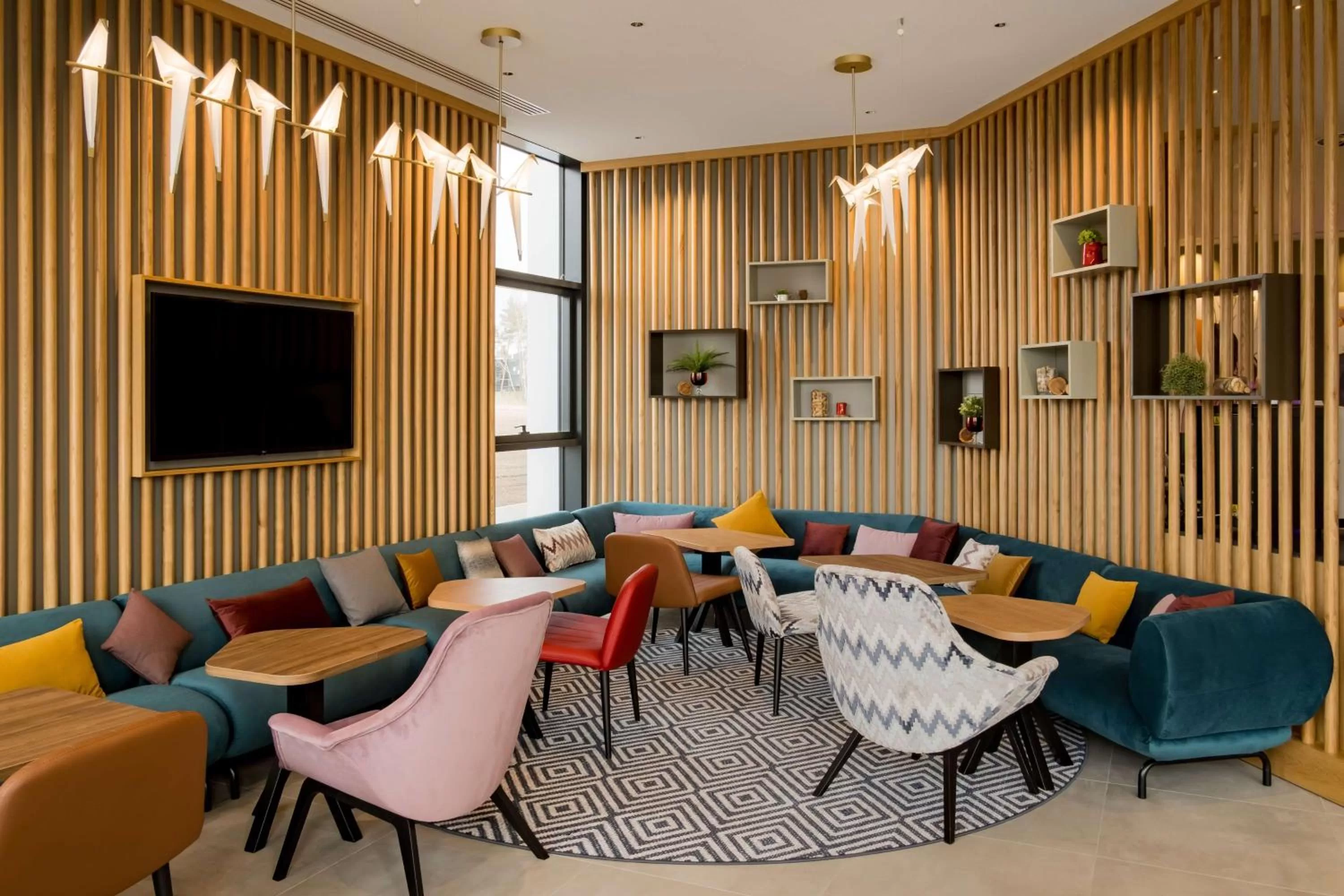 Restaurant/places to eat in Hampton by Hilton Riga Airport