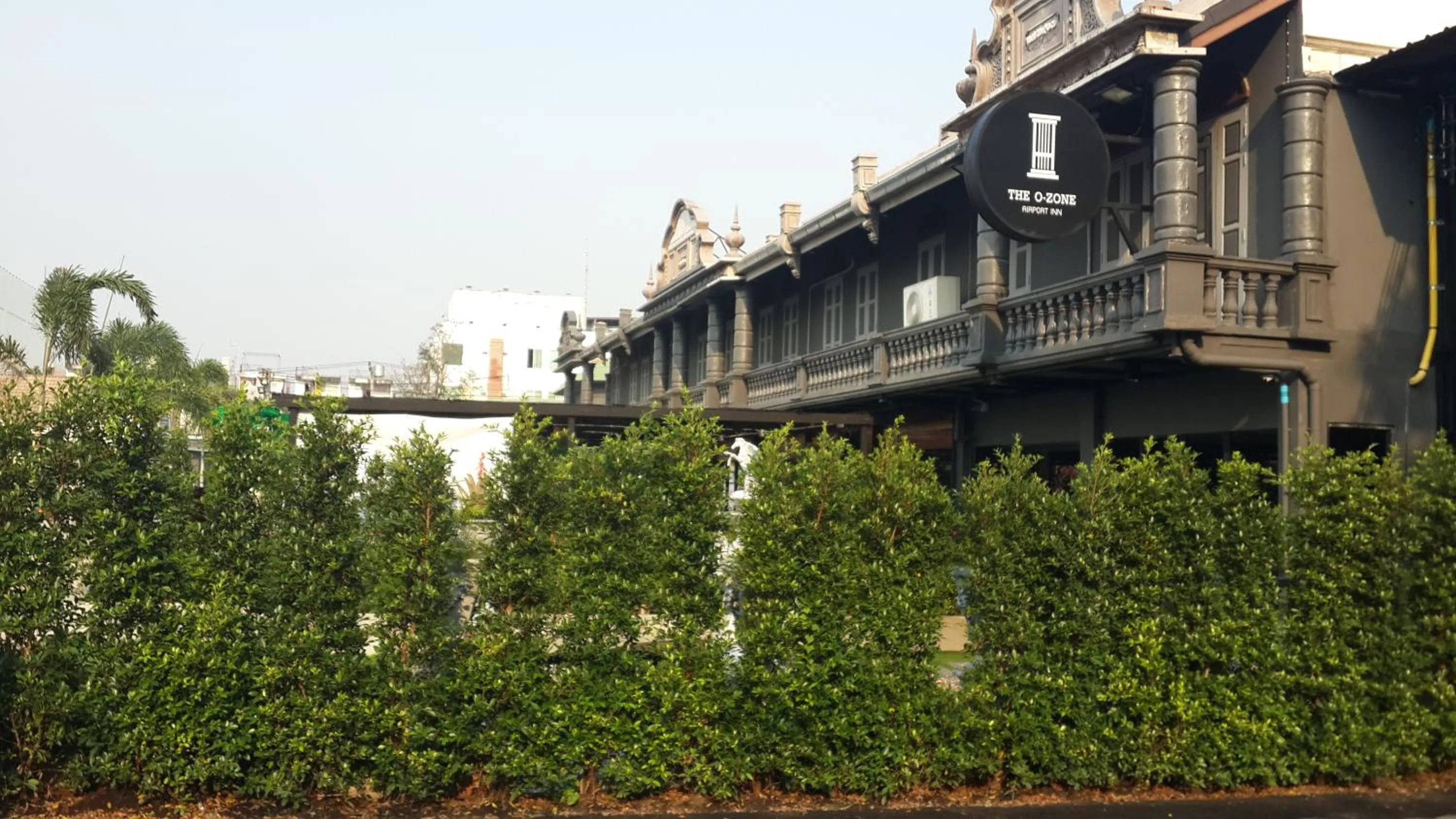 Property building in The O-Zone Airport Inn