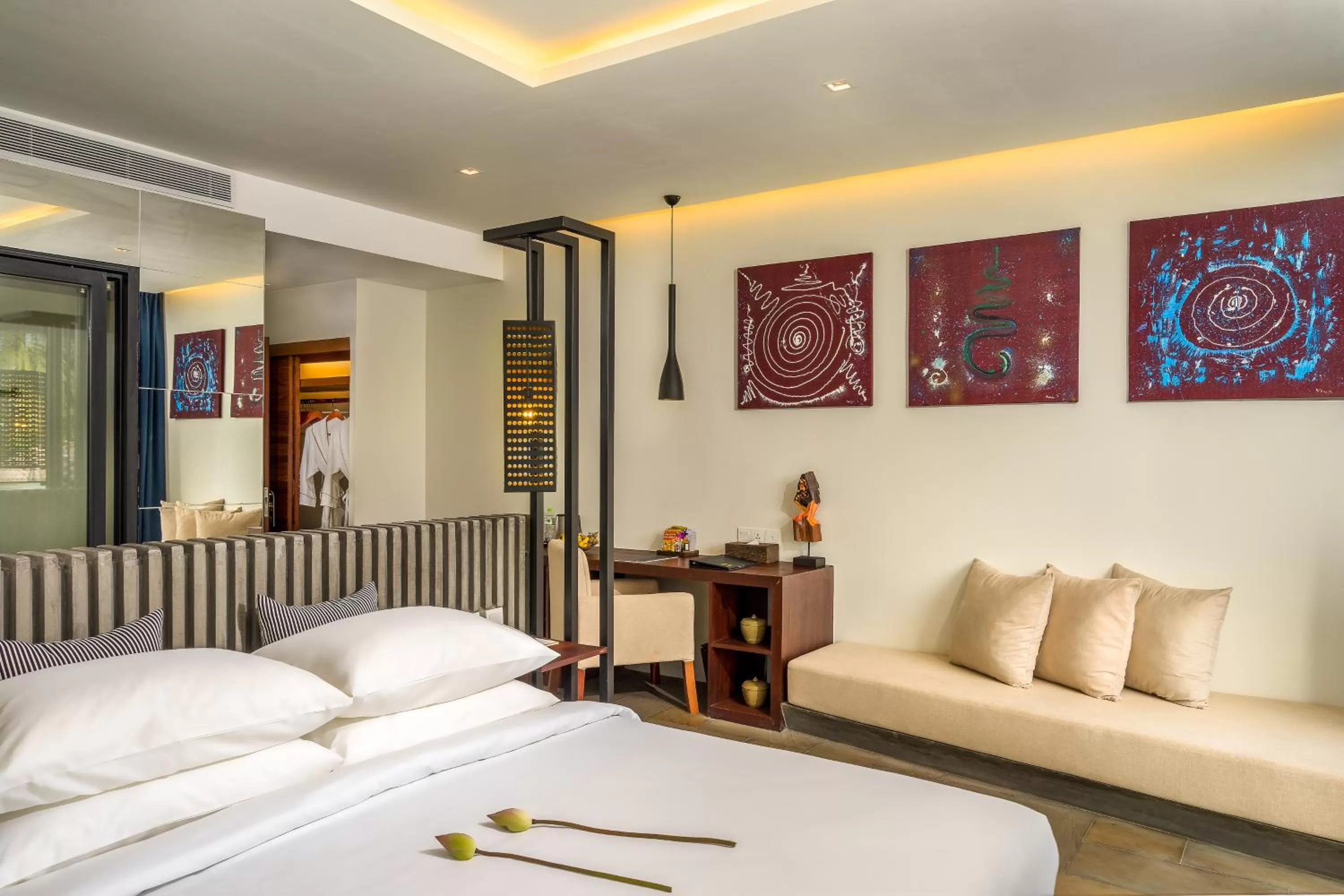 Balcony/Terrace, Bed in Metta Residence & Spa