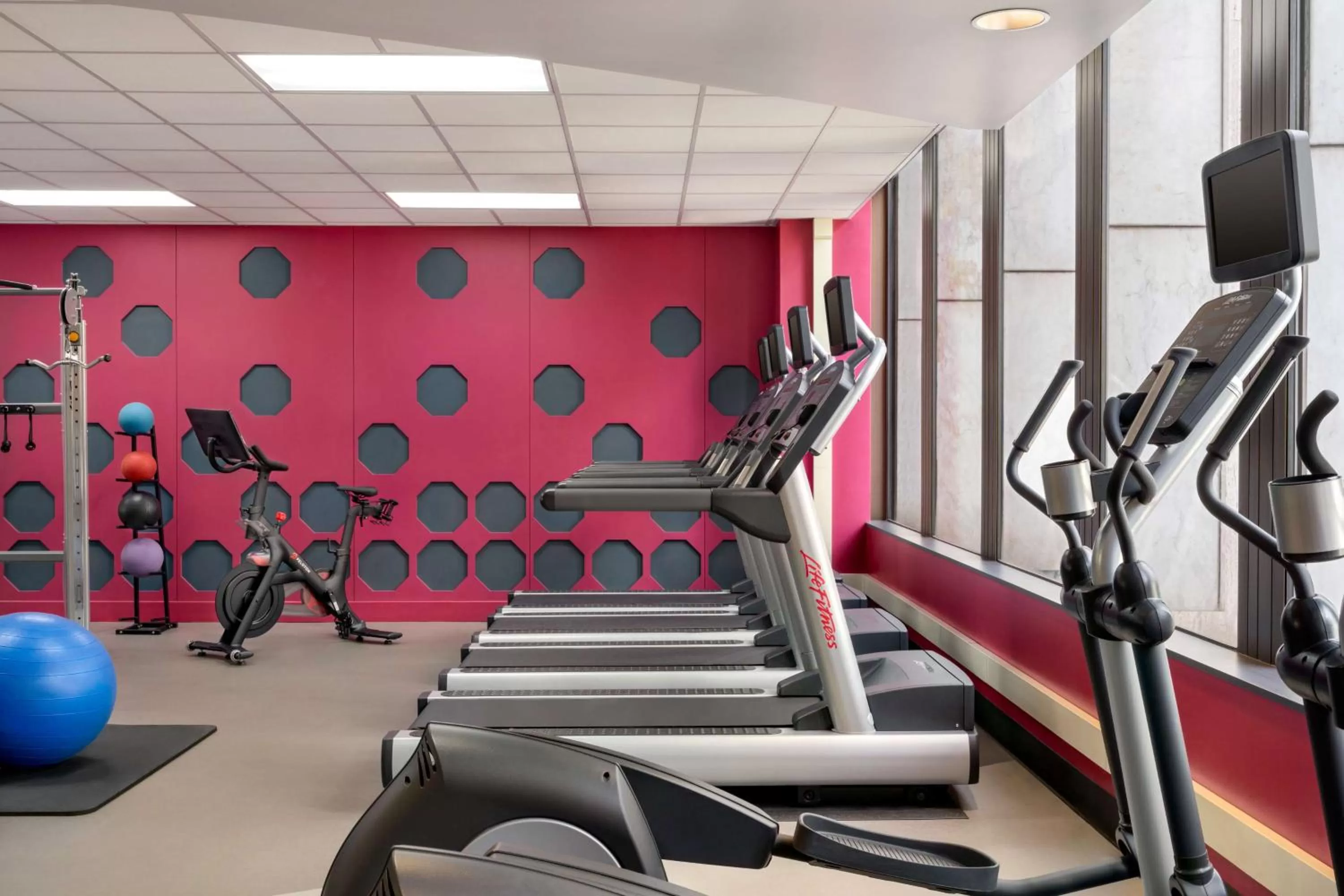 Fitness centre/facilities in Hilton Motif Seattle