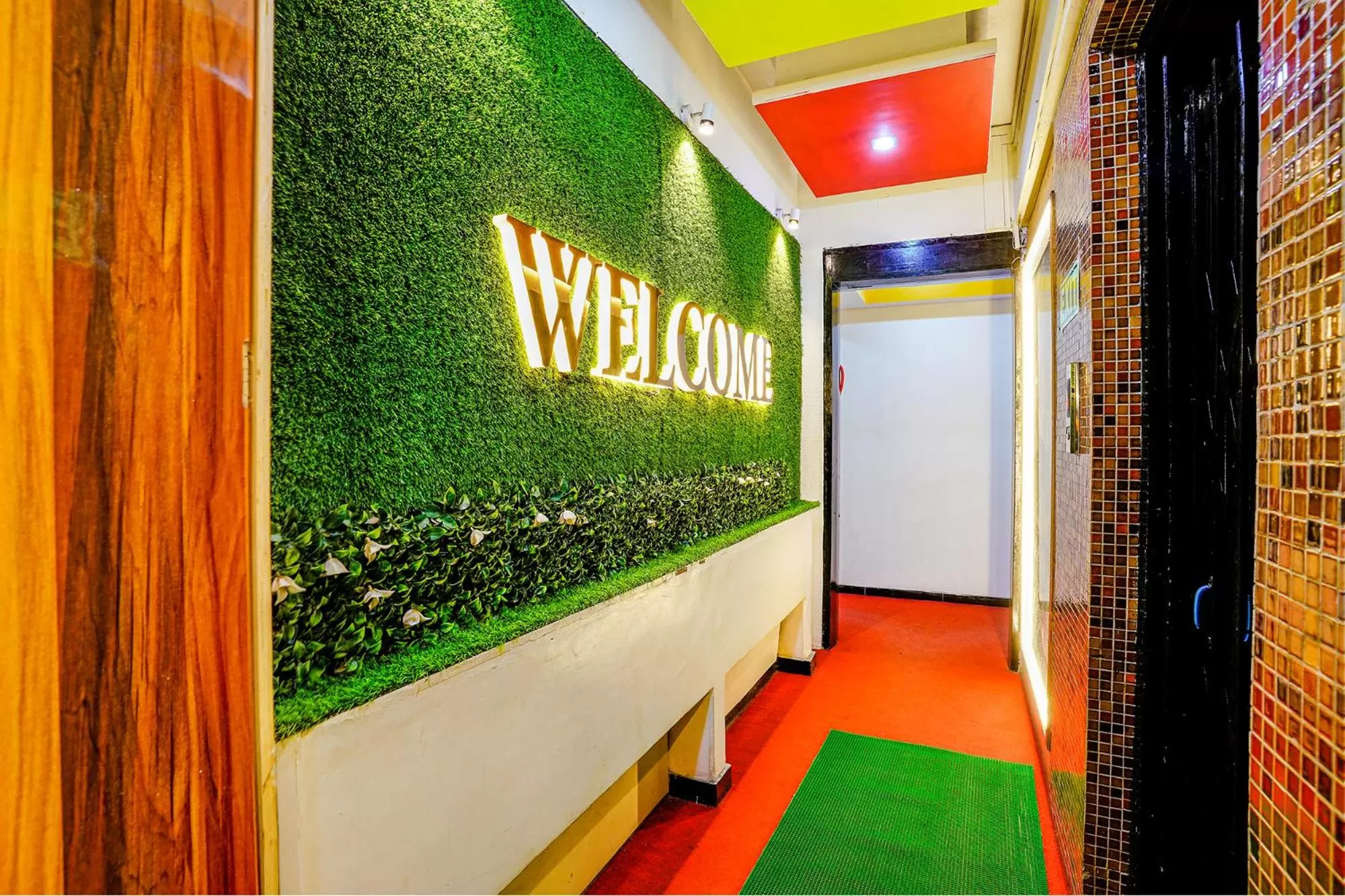 Lobby or reception in FabExpress Sai Chatra