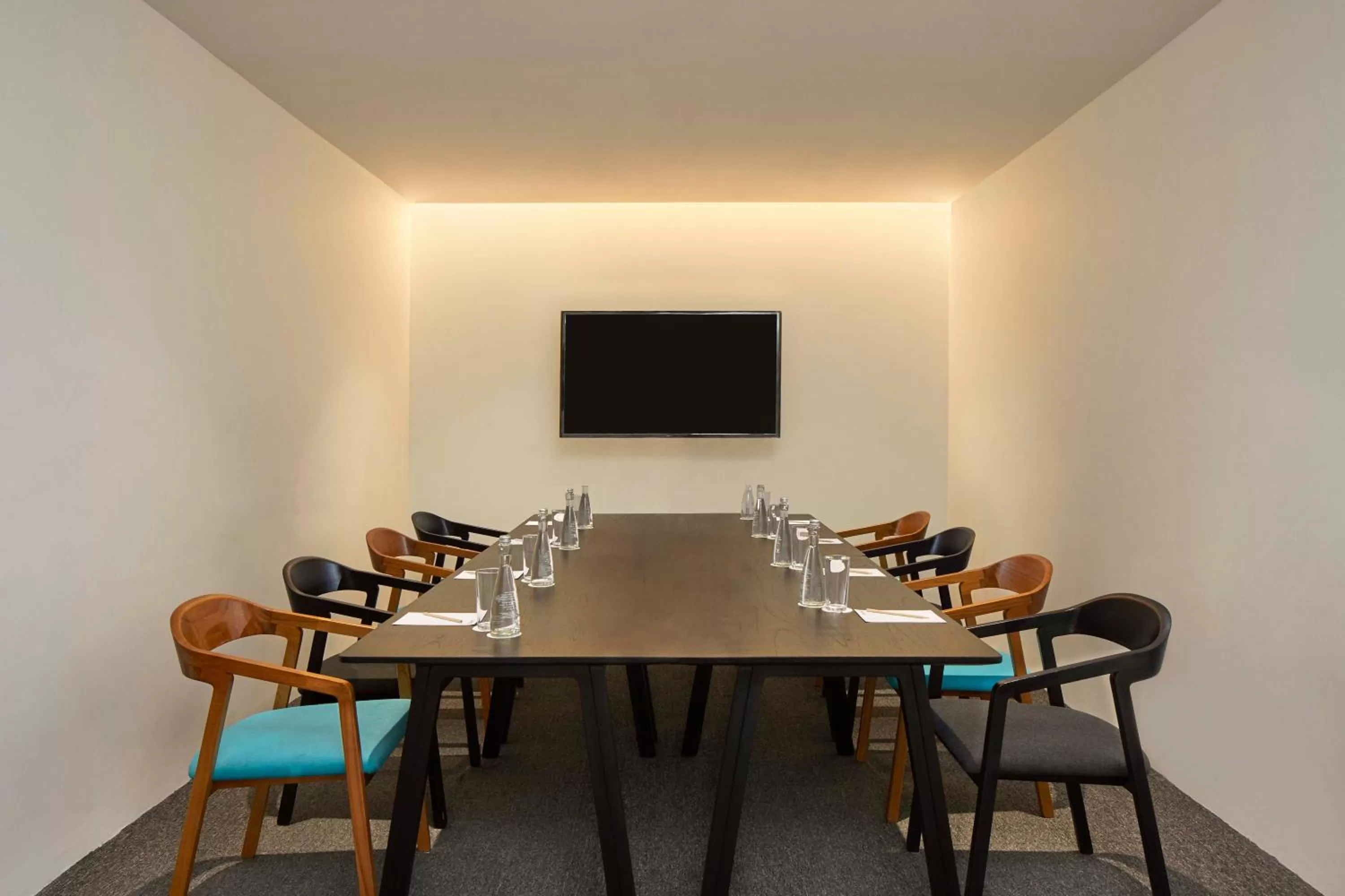 Meeting/conference room in ARTOTEL Gajahmada Semarang