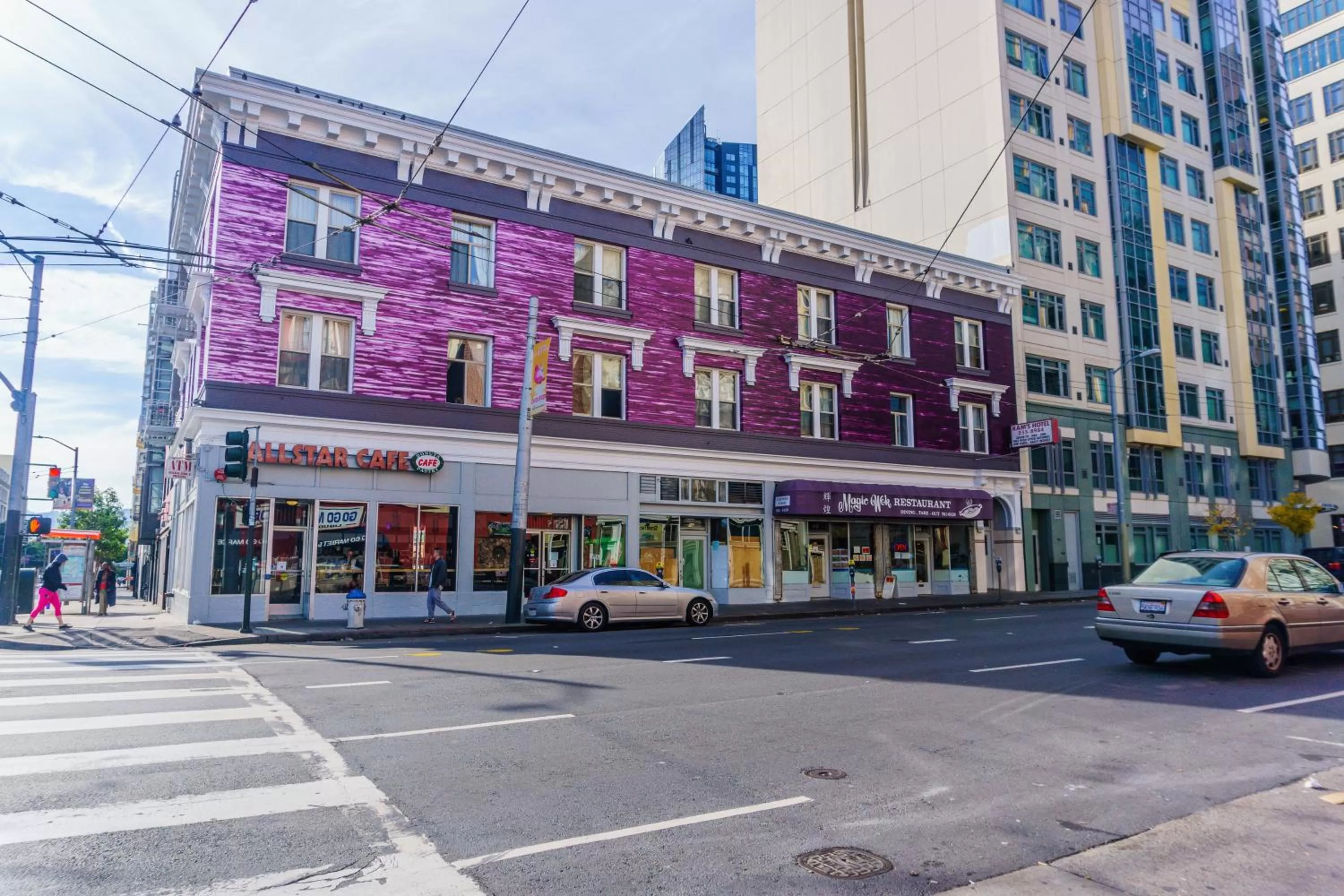 Facade/entrance in Ram's Hotel