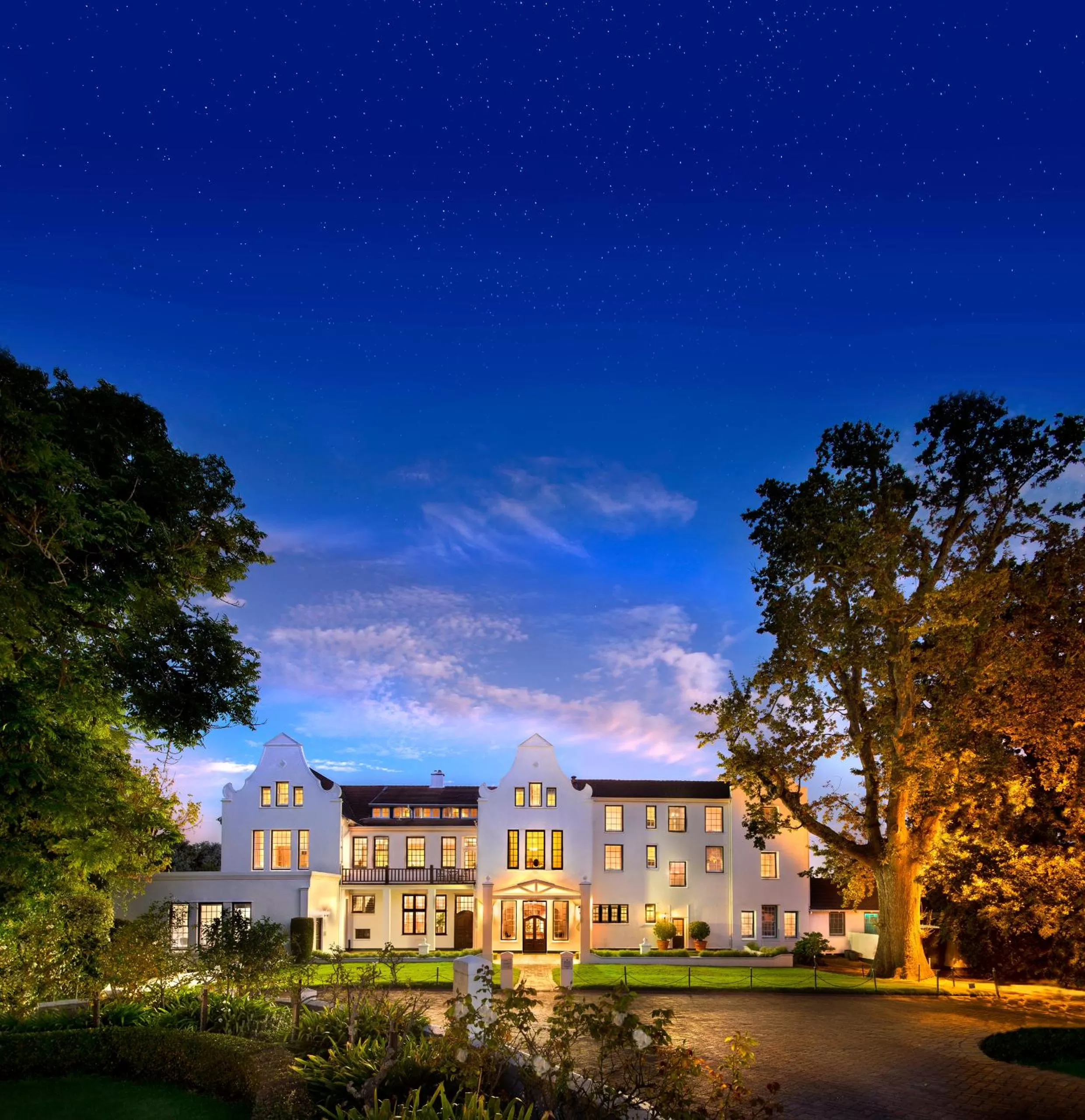 Facade/entrance in The Cellars-Hohenort