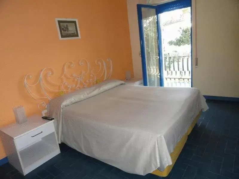 Quadruple Room in Hotel Ristorante Meson Feliz Quadruple Room in Hotel Ristorante Meson Feliz