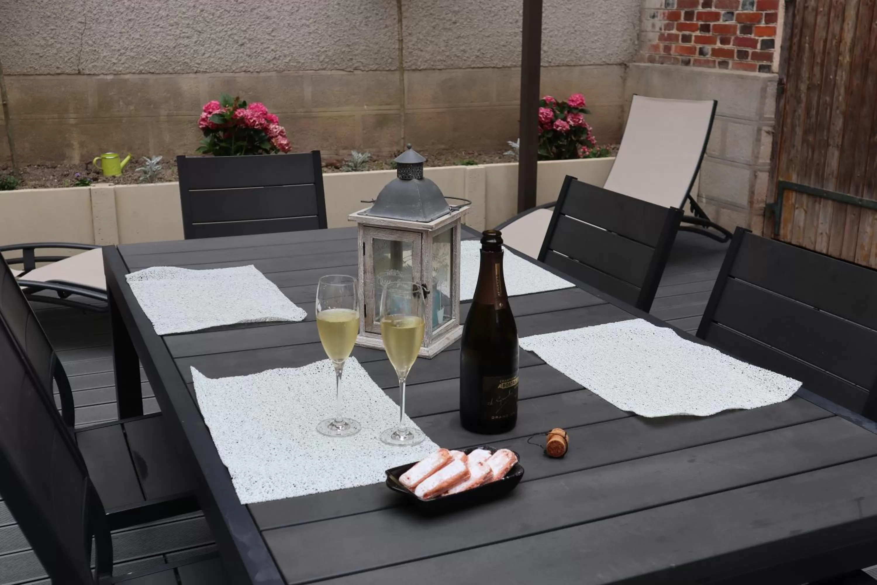 Property building in LA GOUTTE D'OR