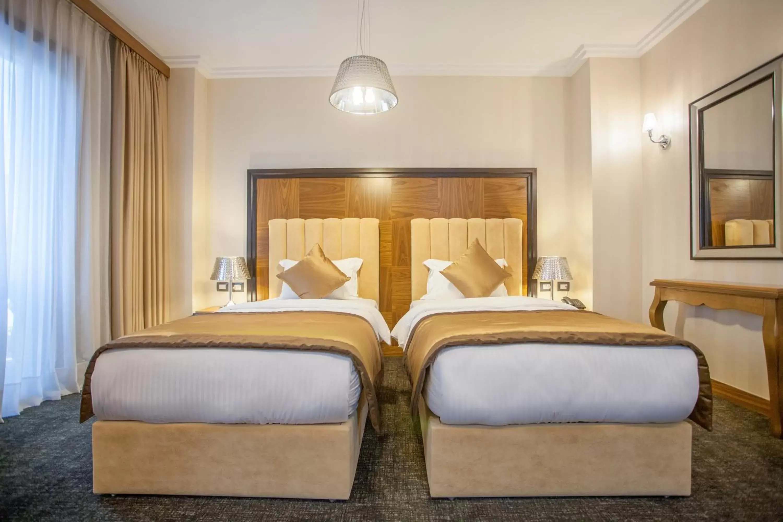 Deluxe Twin Room in Hotel Colosseo Tirana Deluxe Twin Room in Hotel Colosseo Tirana