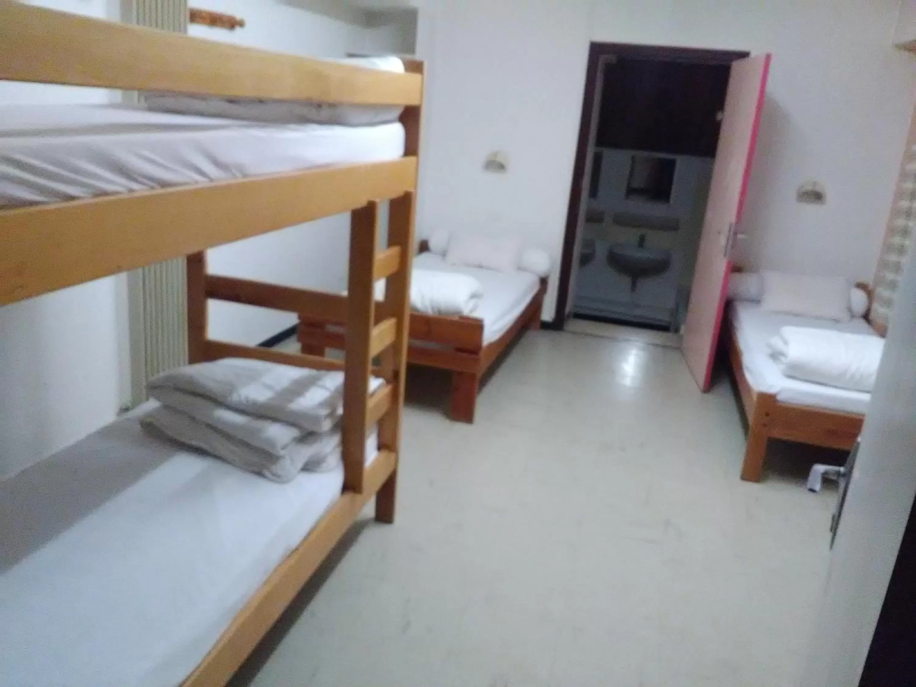 Bed in Cap Verb Guillestre