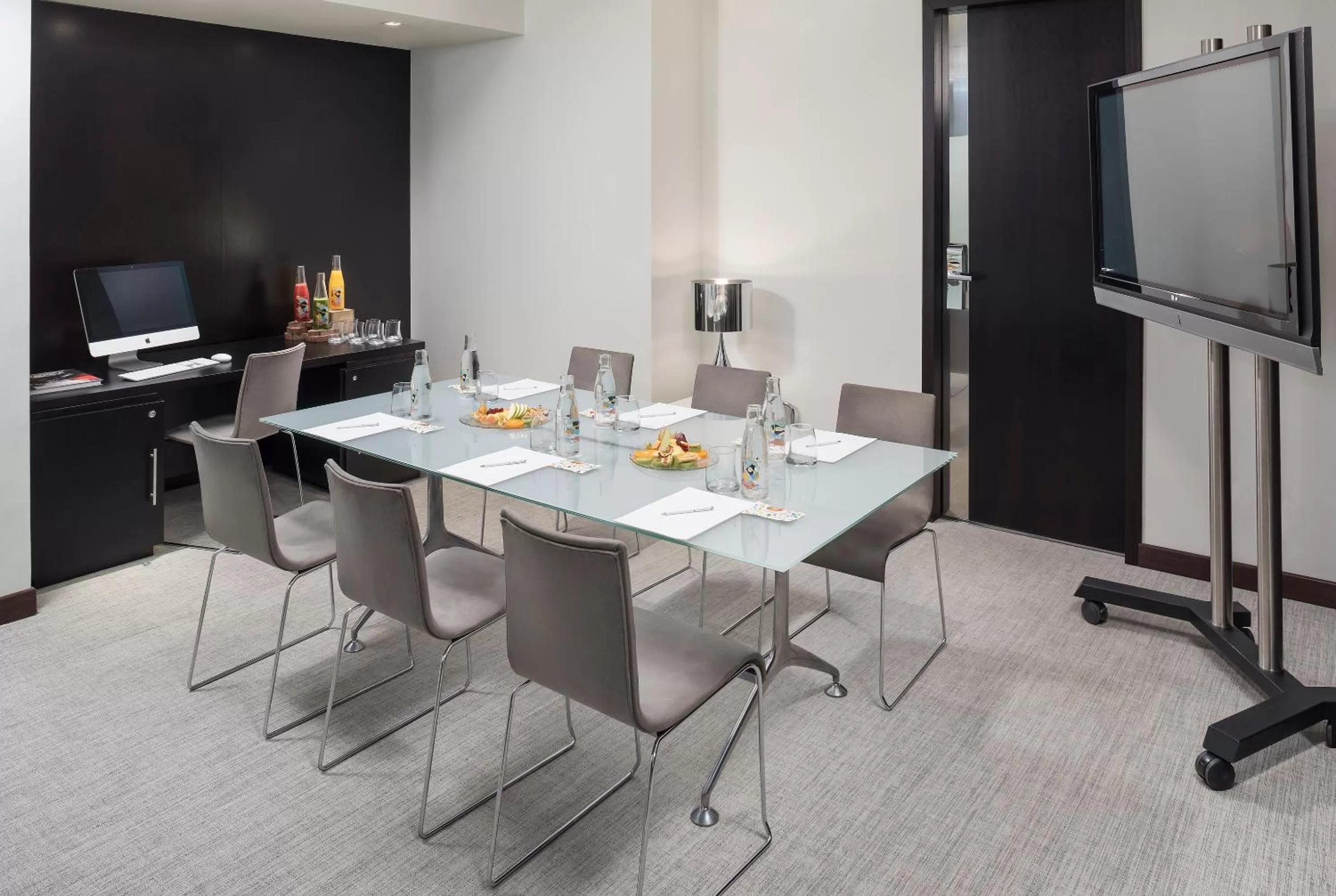 Banquet/Function facilities in ME Madrid Reina Victoria by Meliá