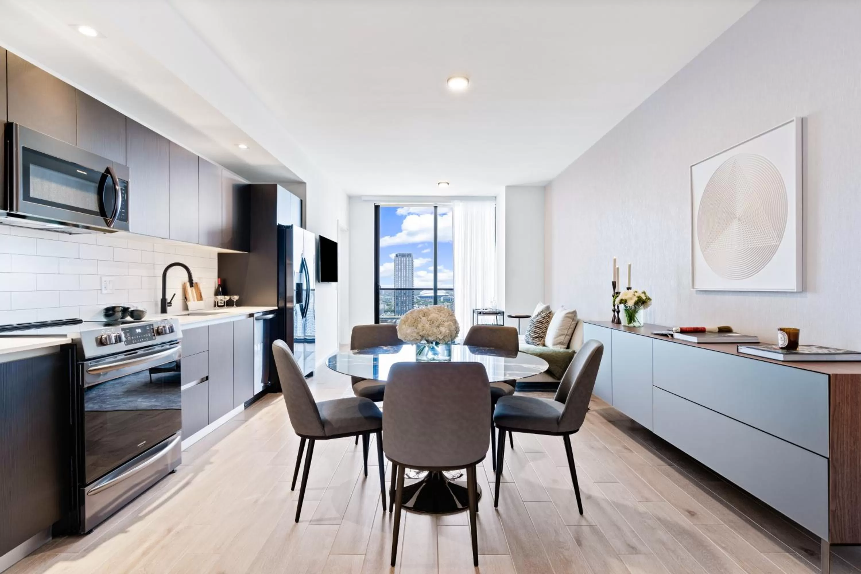 Kitchen or kitchenette in The Elser Hotel Miami - An All-Suite Hotel