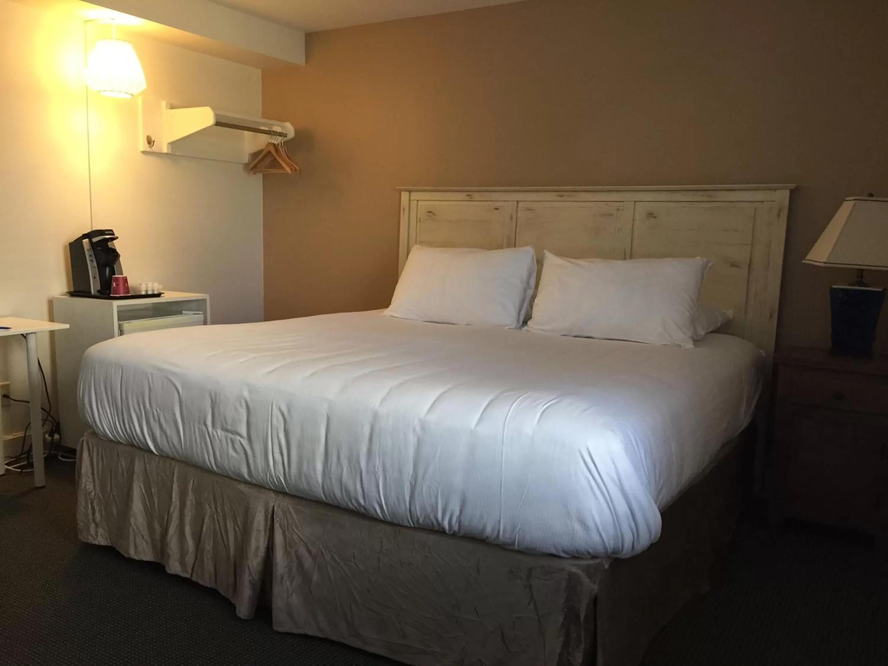 Bedroom, Bed in Pilgrim House