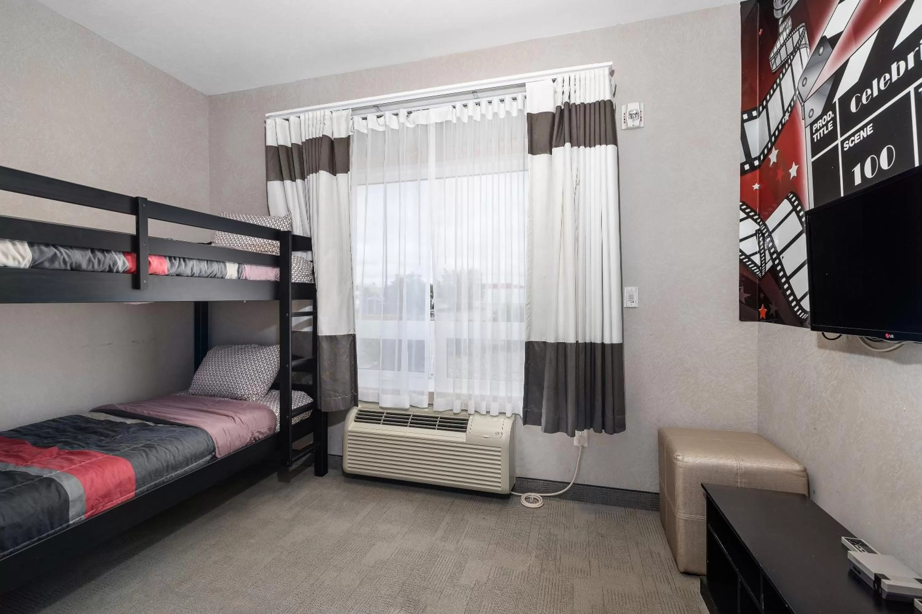 bunk bed, Bed in Home Inn & Suites Yorkton