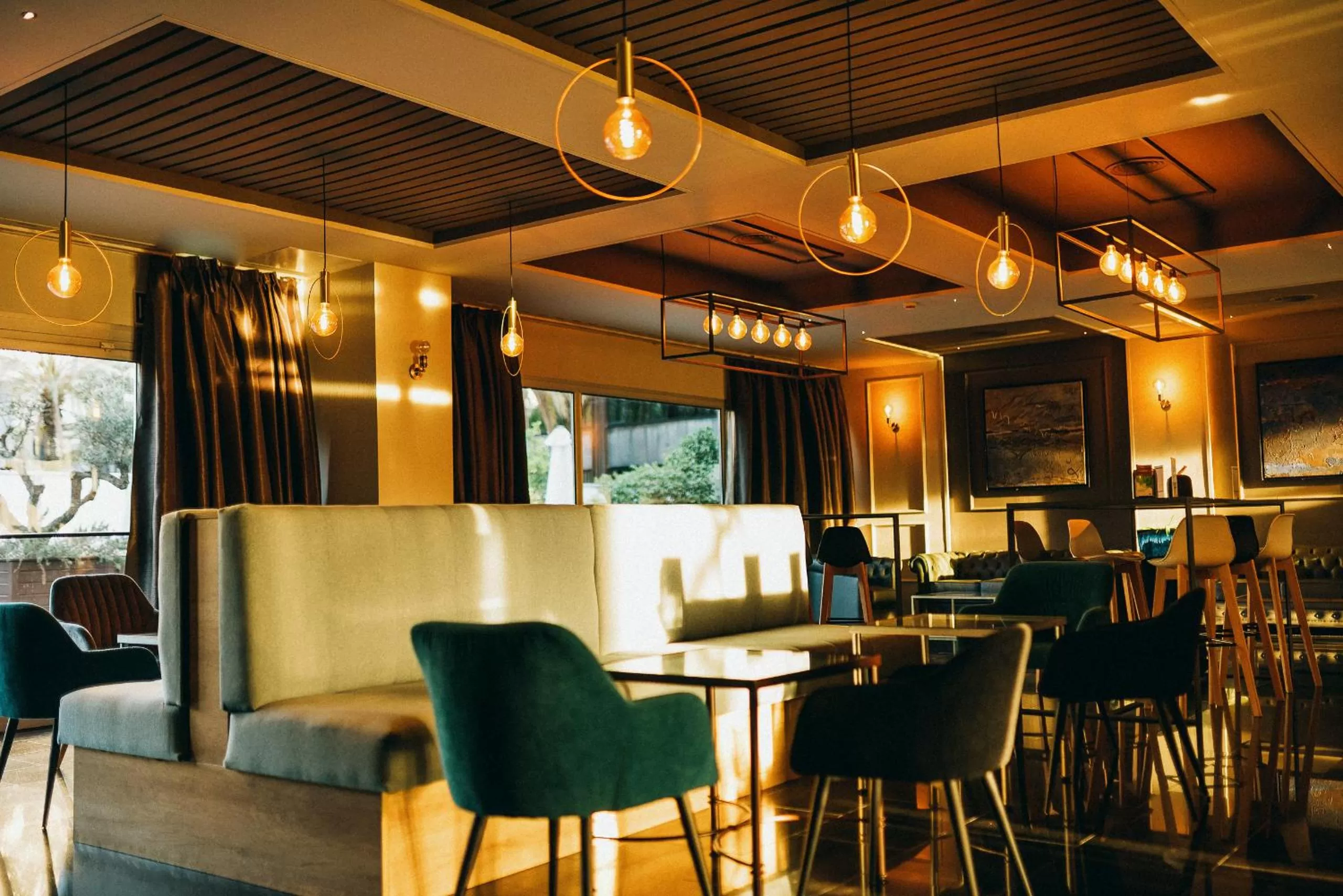 Communal lounge/ TV room in Eurohotel Diagonal Port