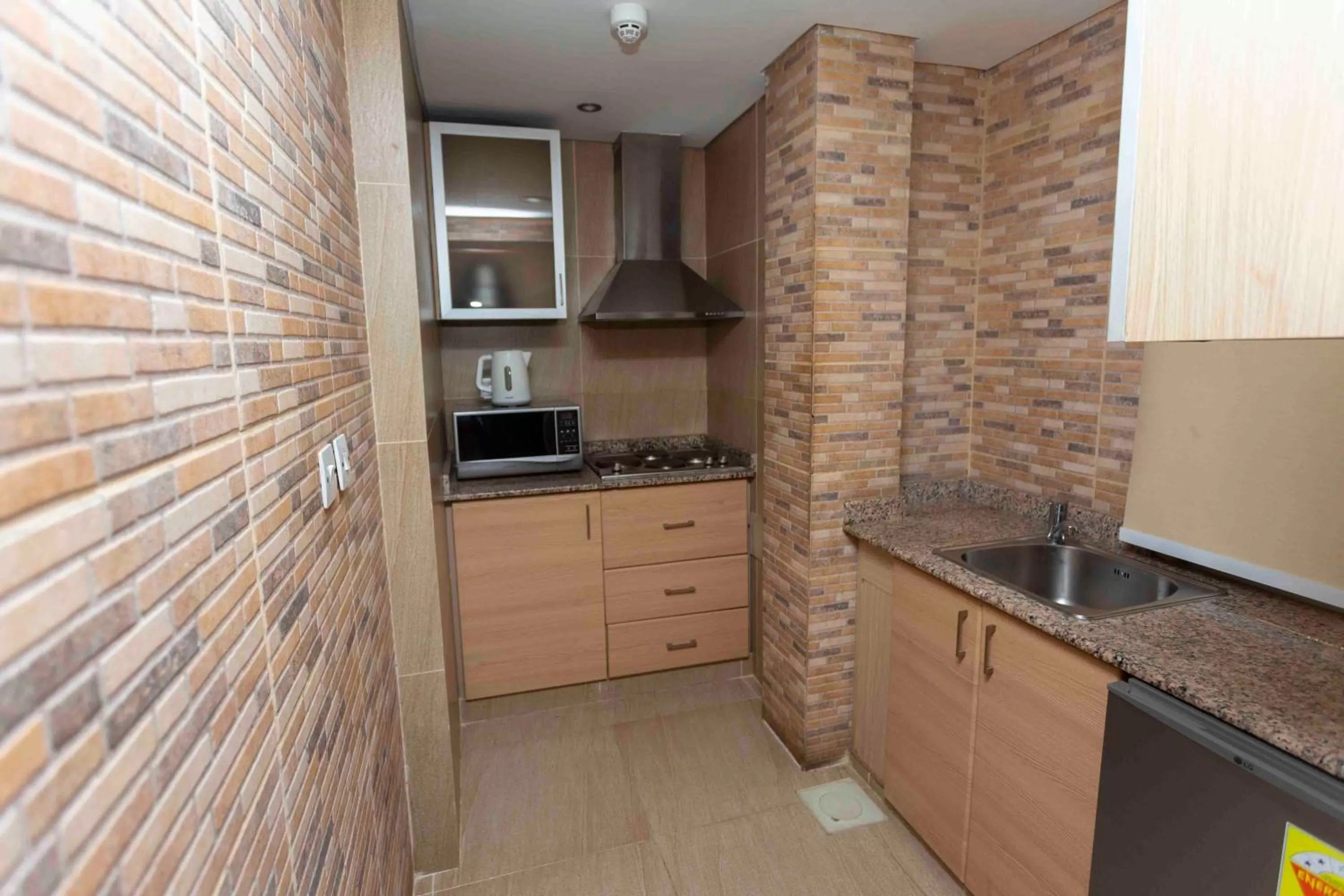 Roots Hotel Apartment