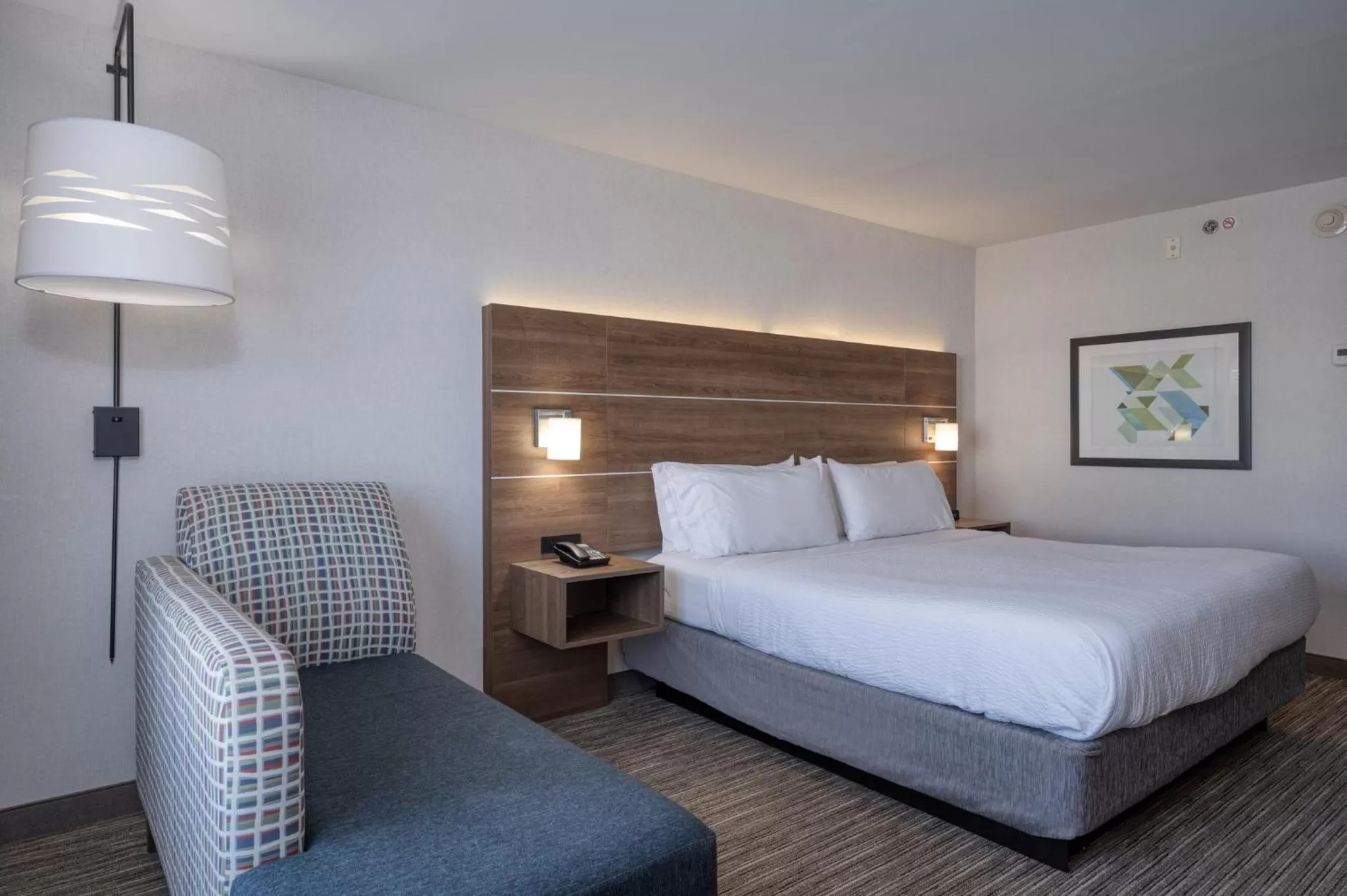 Photo of the whole room, Bed in Holiday Inn Express Radcliff Fort Knox by IHG