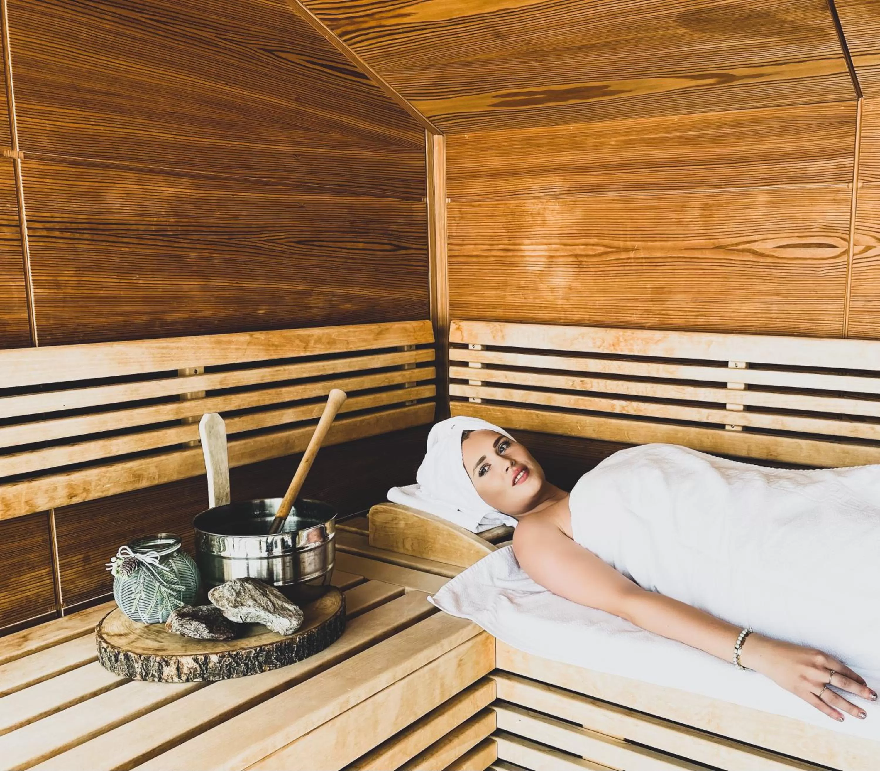 Sauna, Bed in Vitalhotel Kaiserhof