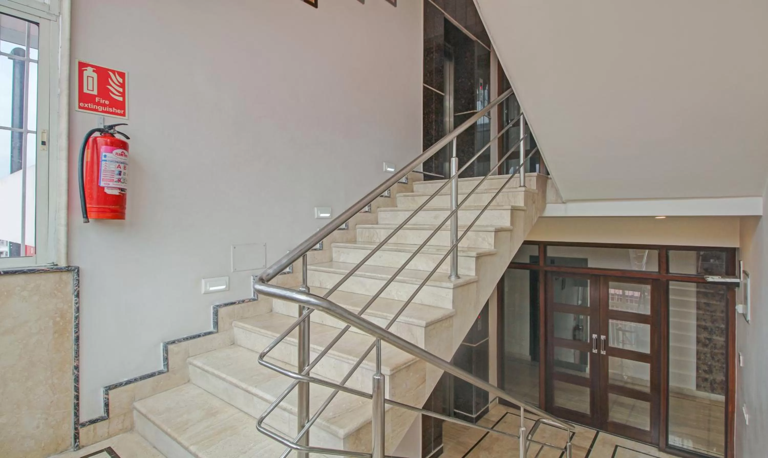 Lobby or reception in Treebo Sreema Saltlake Near City Centre Mall