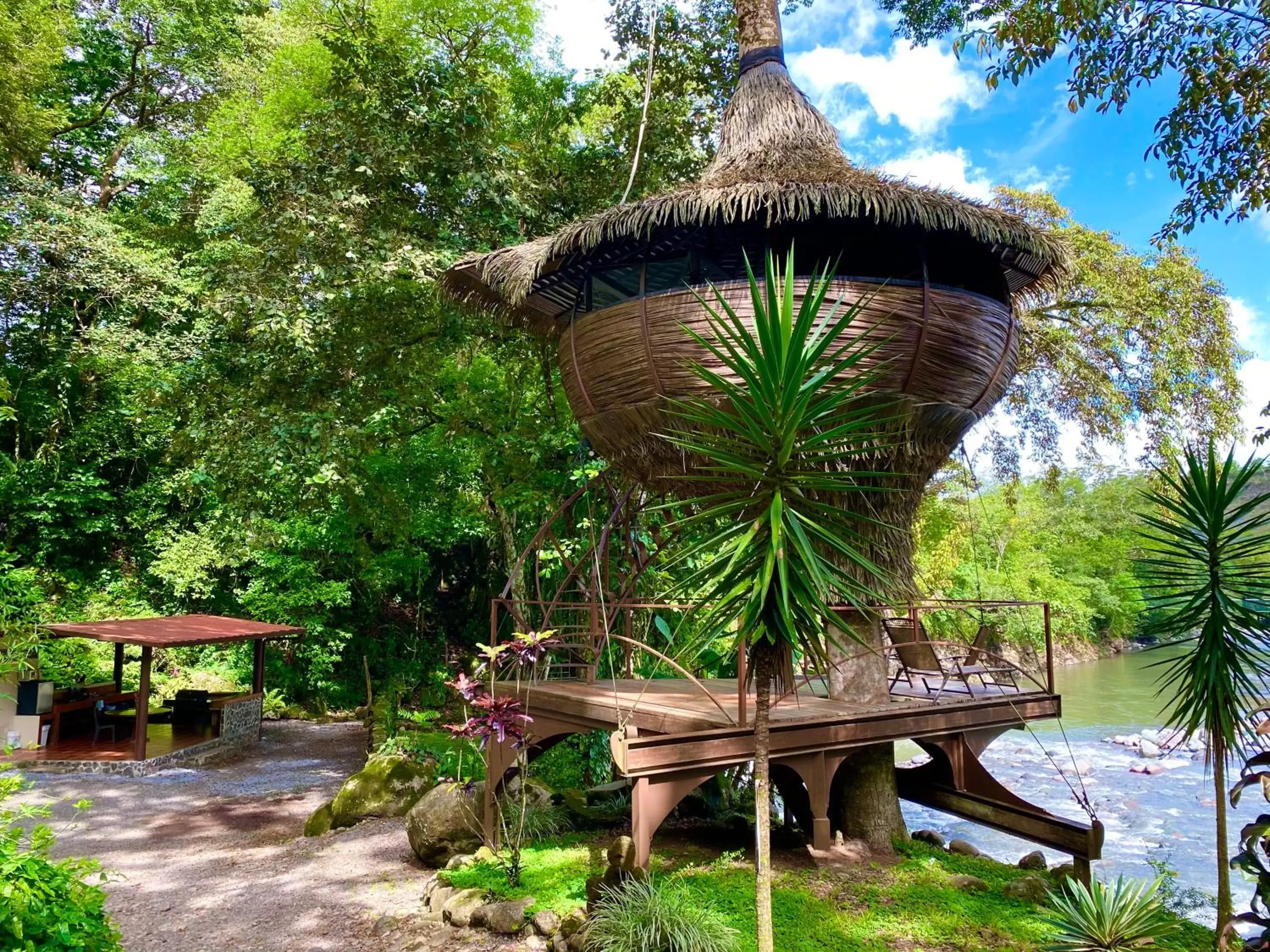 Tree House in Cabanas Rio Encantado Tree House in Cabanas Rio Encantado