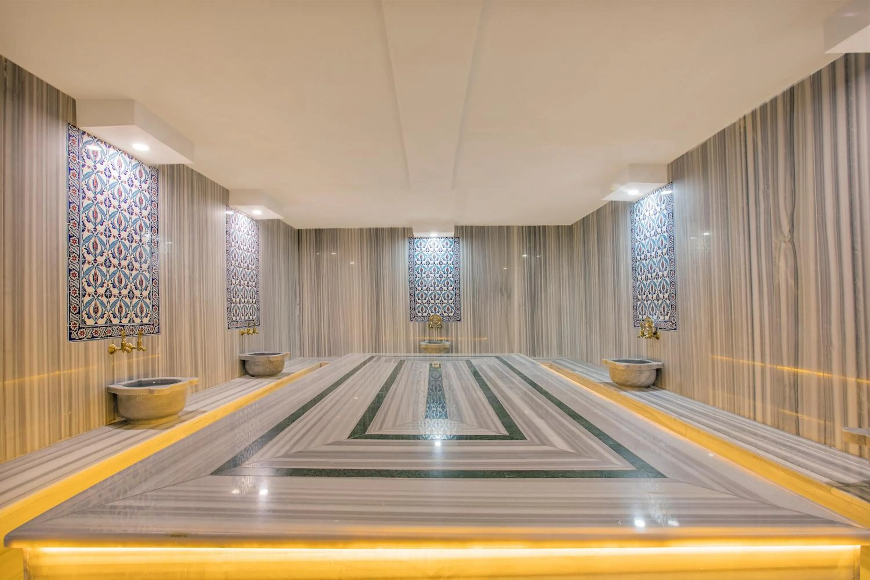 Sauna in Hawaii Suite Beach Hotel