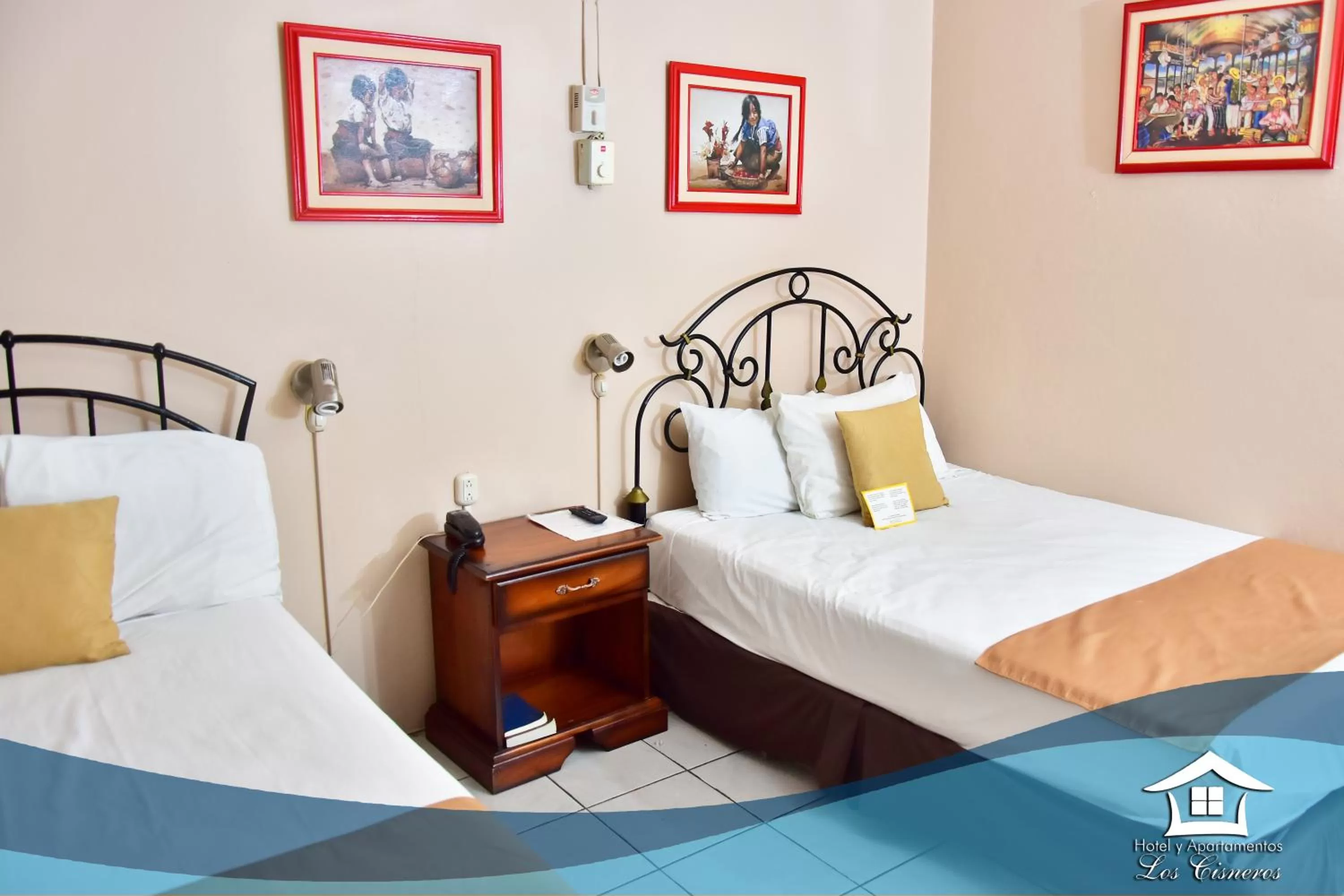 Photo of the whole room, Bed in Hotel y Apartments Los Cisneros