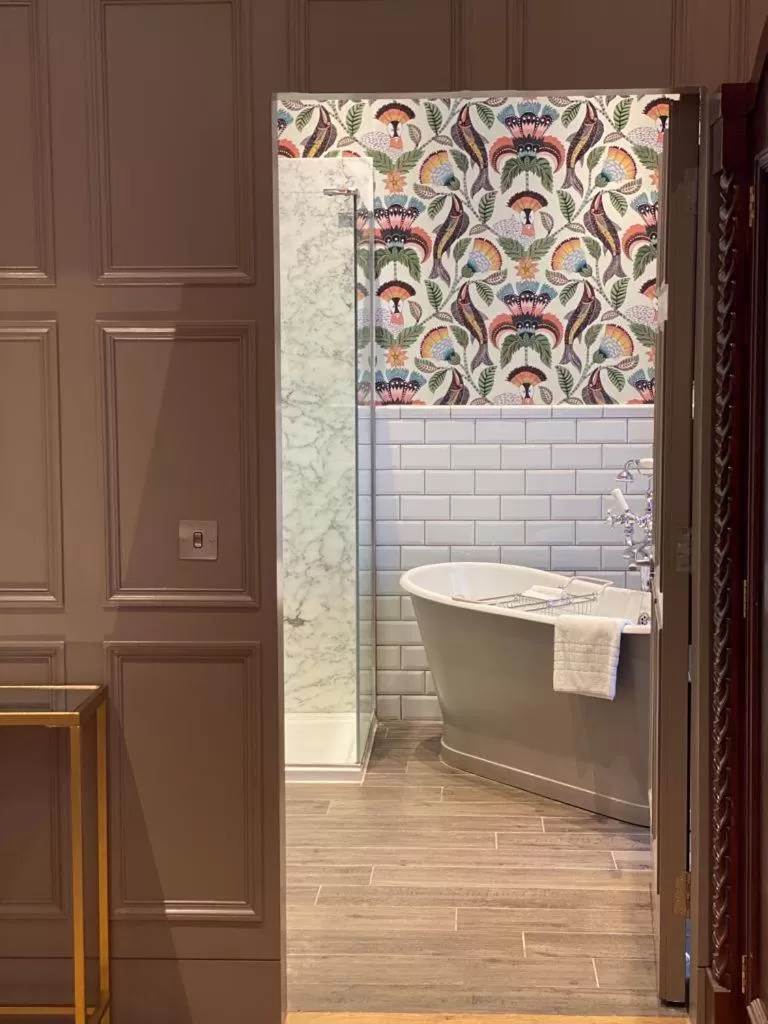 Bathroom in The Raeburn