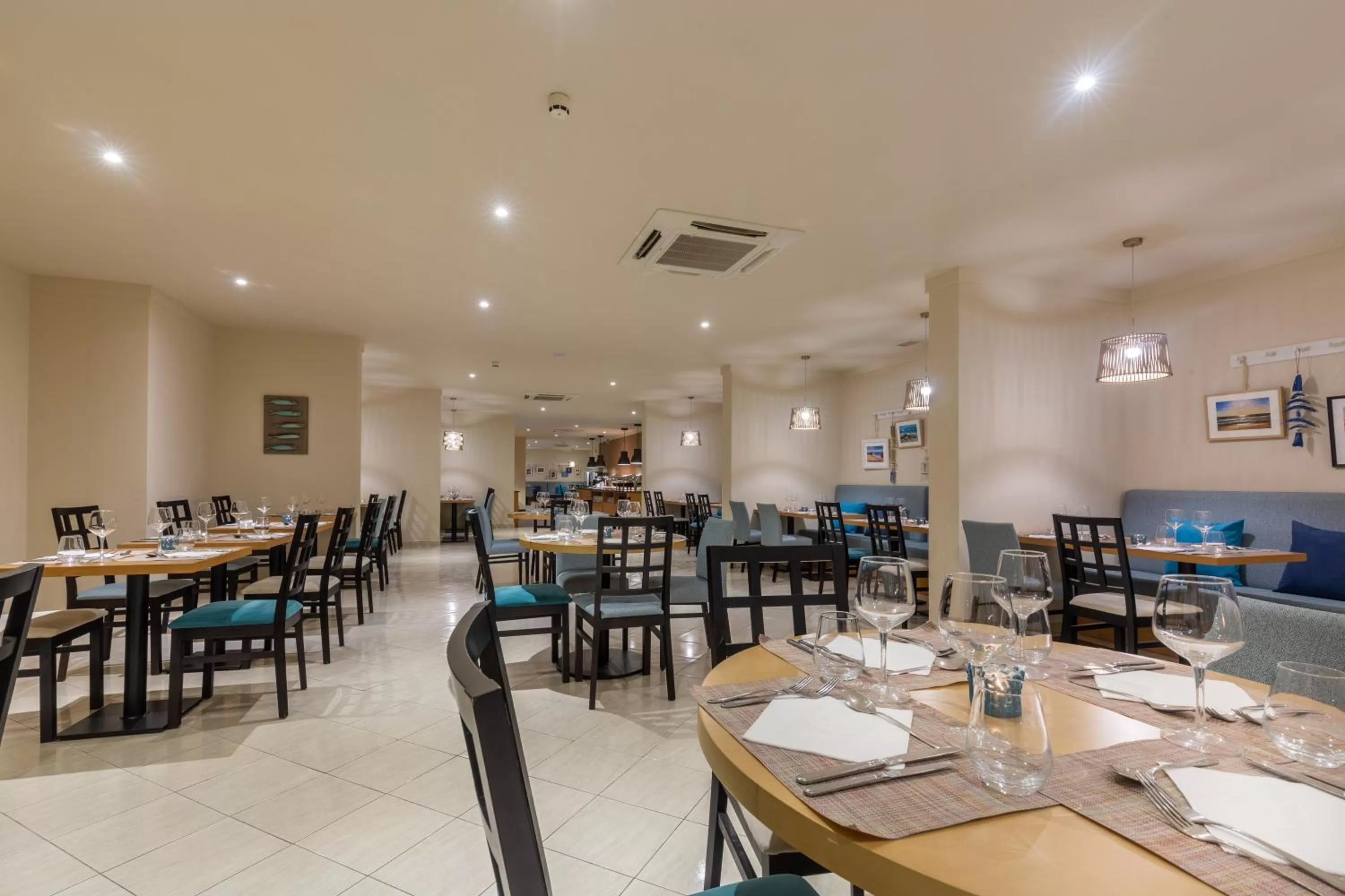 Restaurant/places to eat in The Navigator - Solaqua