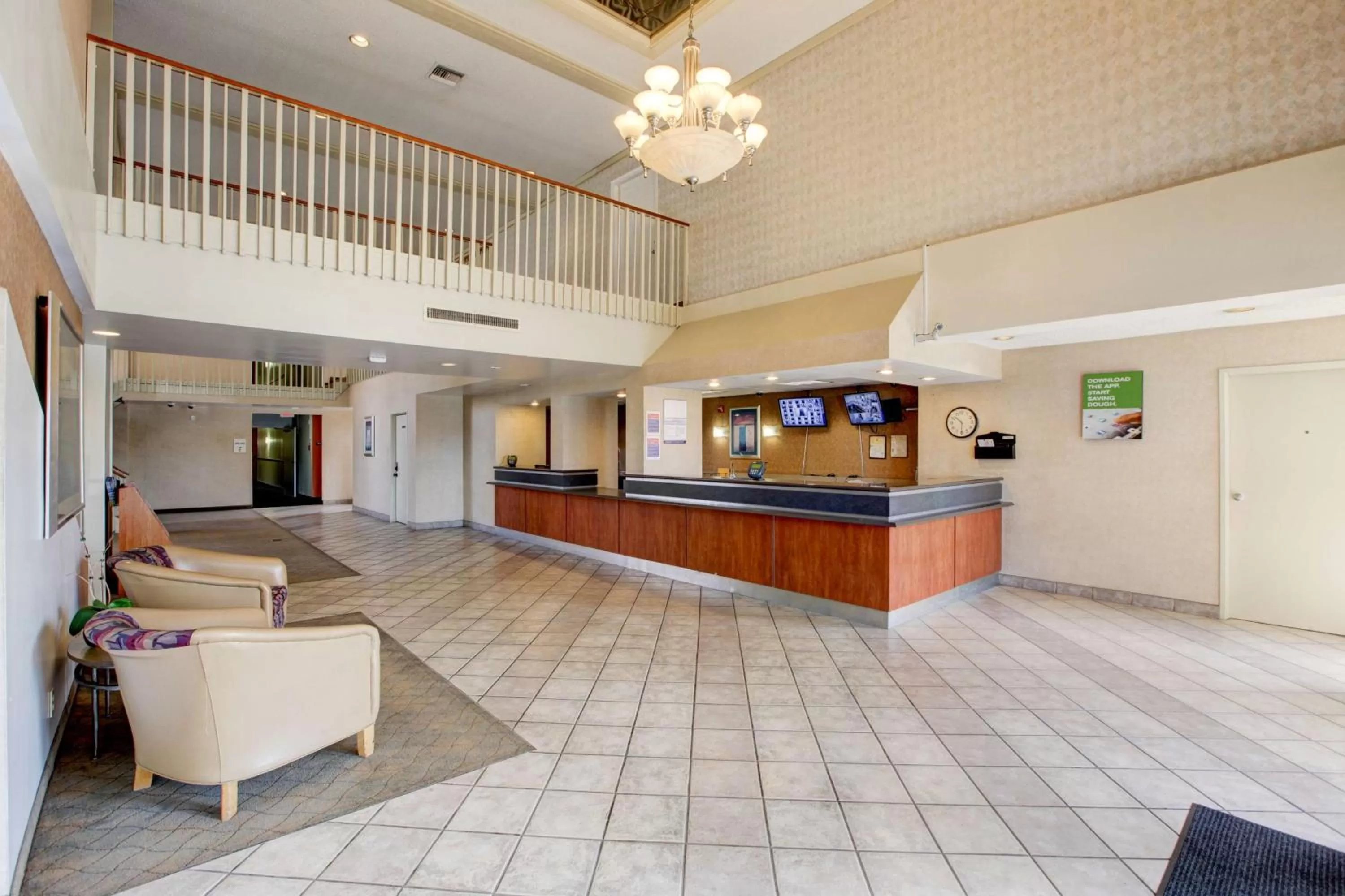 Lobby or reception in Motel 6-Santa Ana, CA - Irvine - Orange County Airport