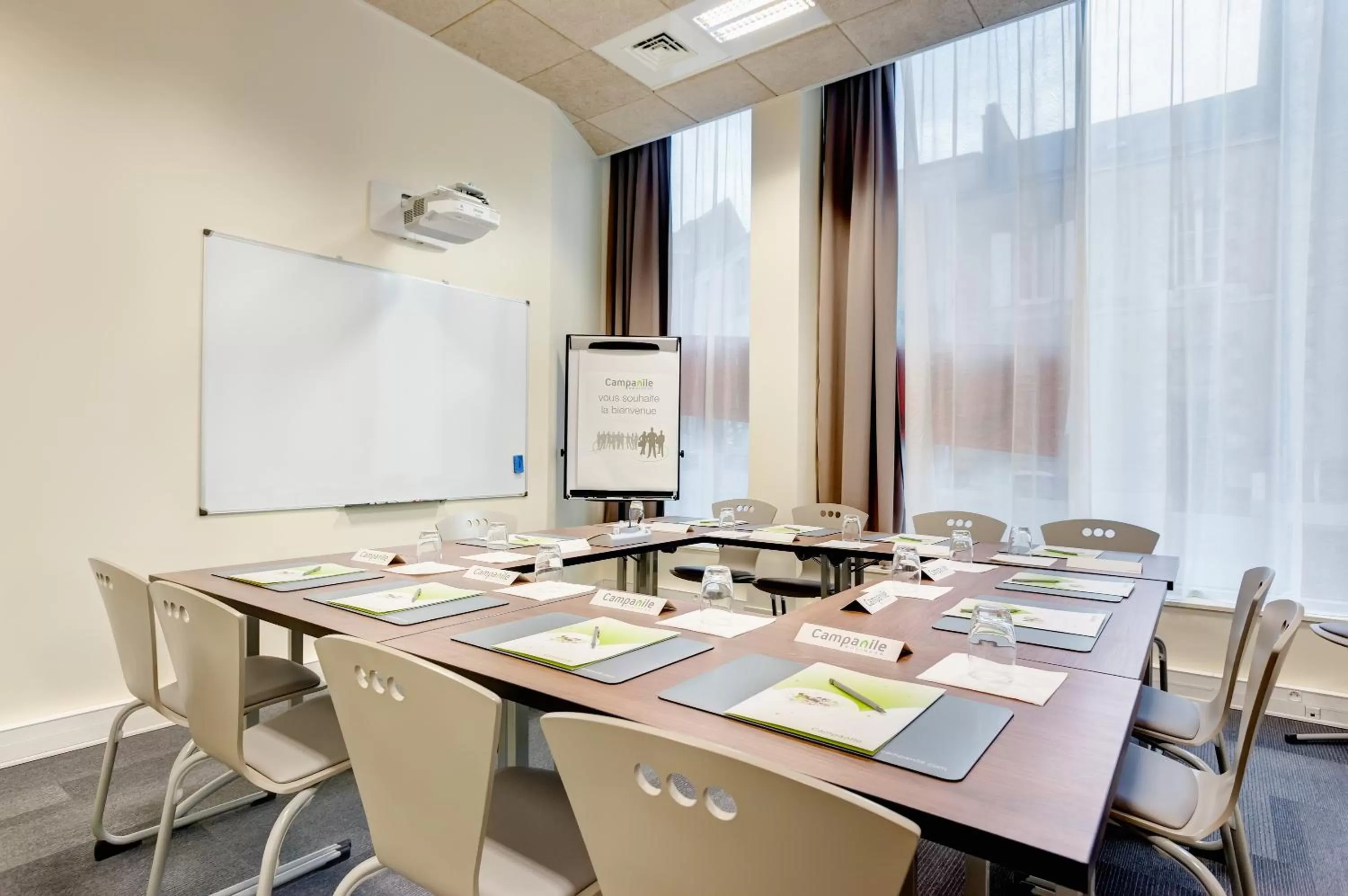 Meeting/conference room in Campanile La Roche Sur Yon Centre Gare