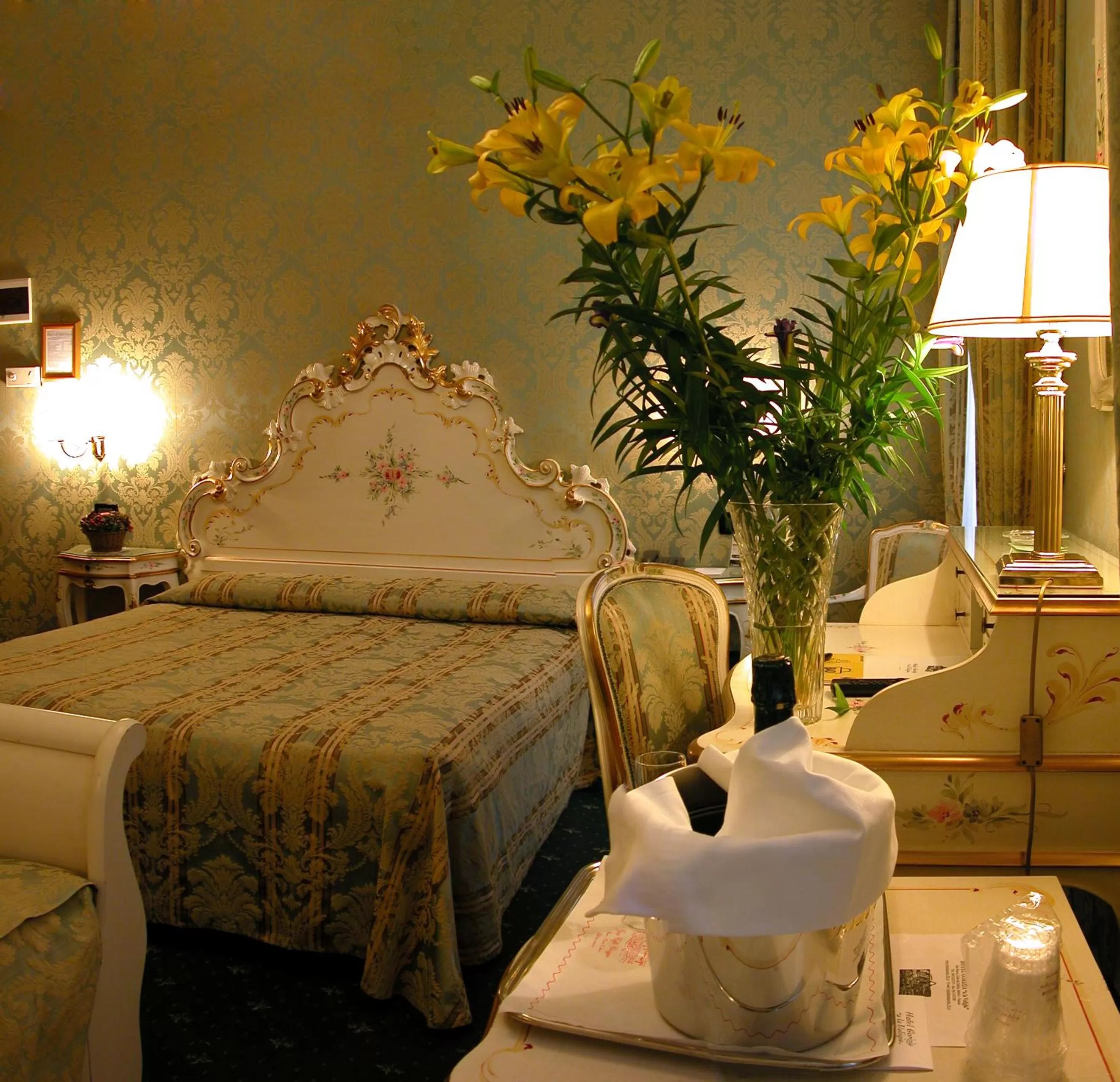Photo of the whole room, Bed in Hotel Gorizia a La Valigia